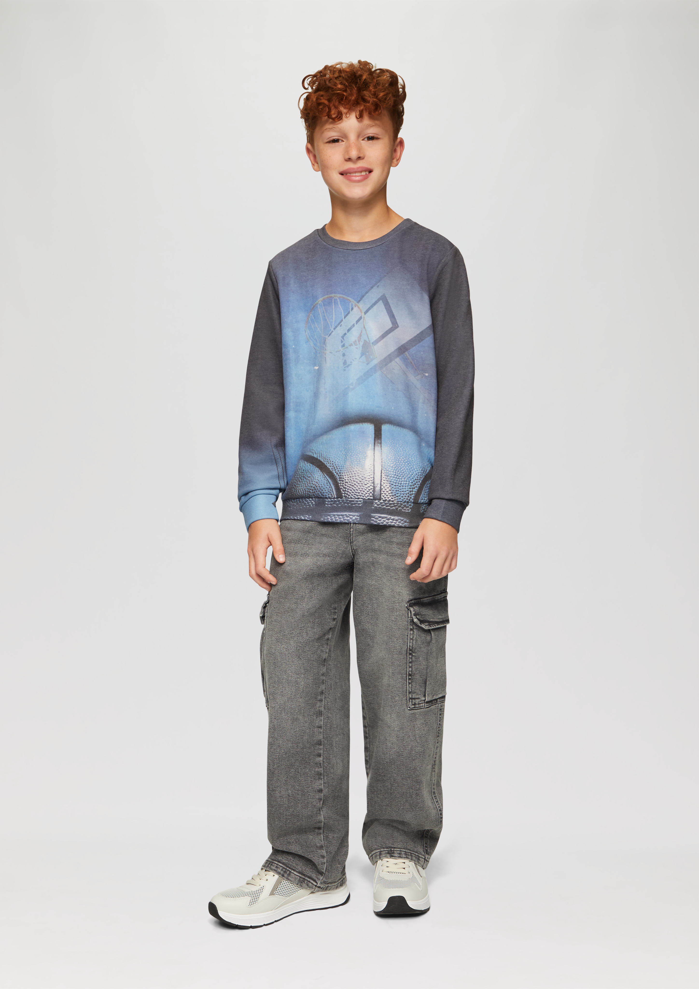 Sweatshirt in 54D1 & 02D2