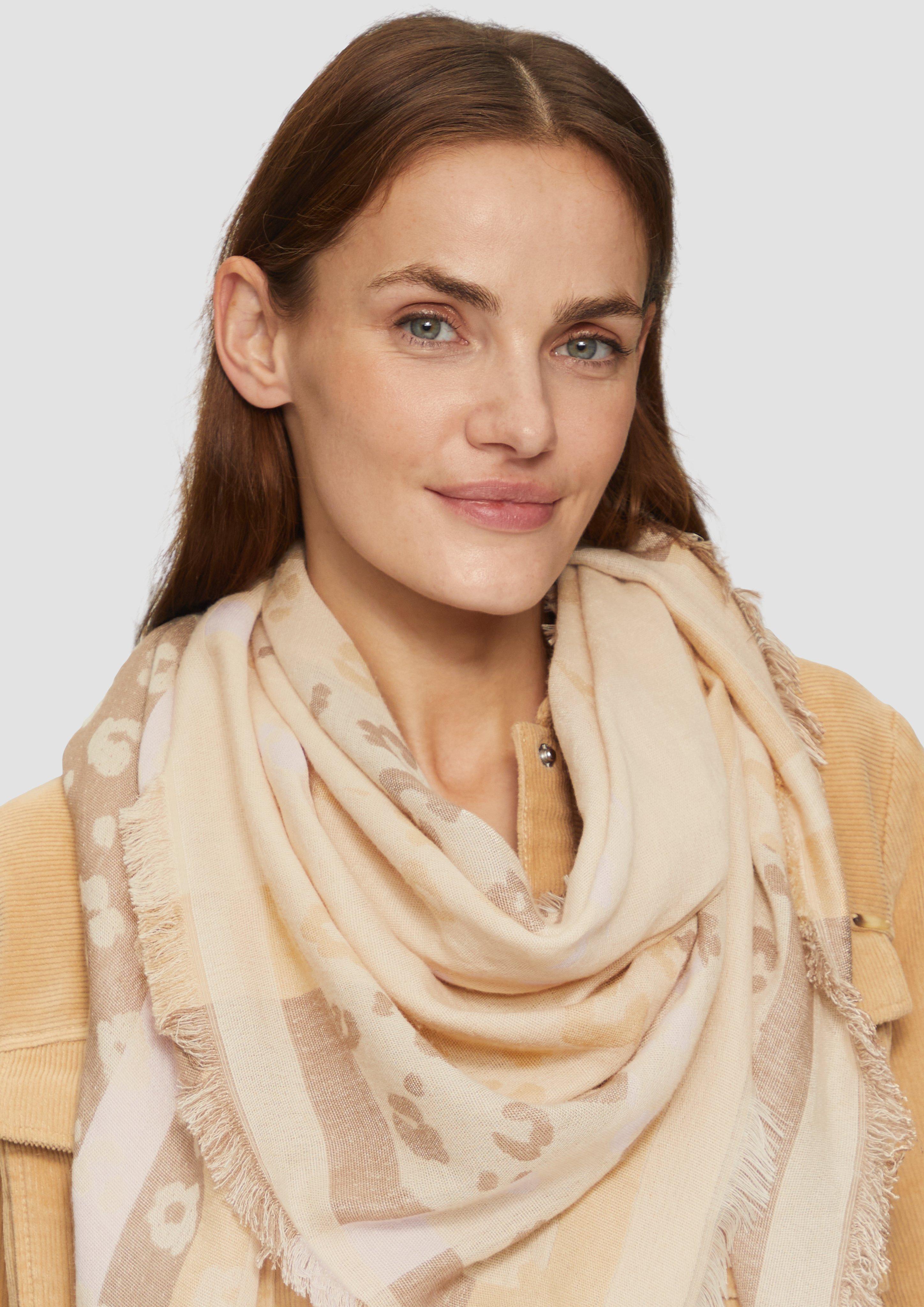 Foulard in 83D9 & 59D9