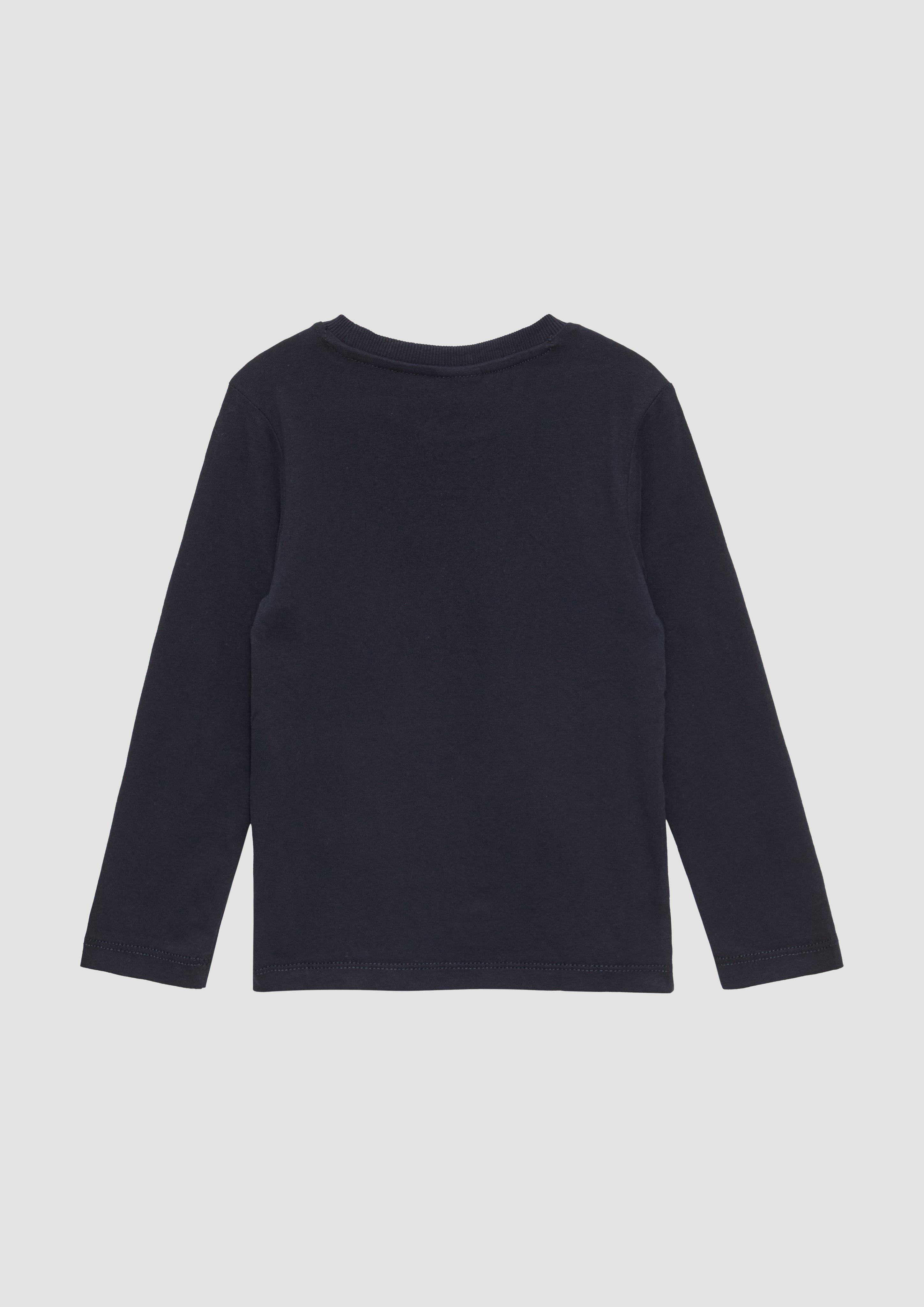 T-Shirt in 5952 & 3840