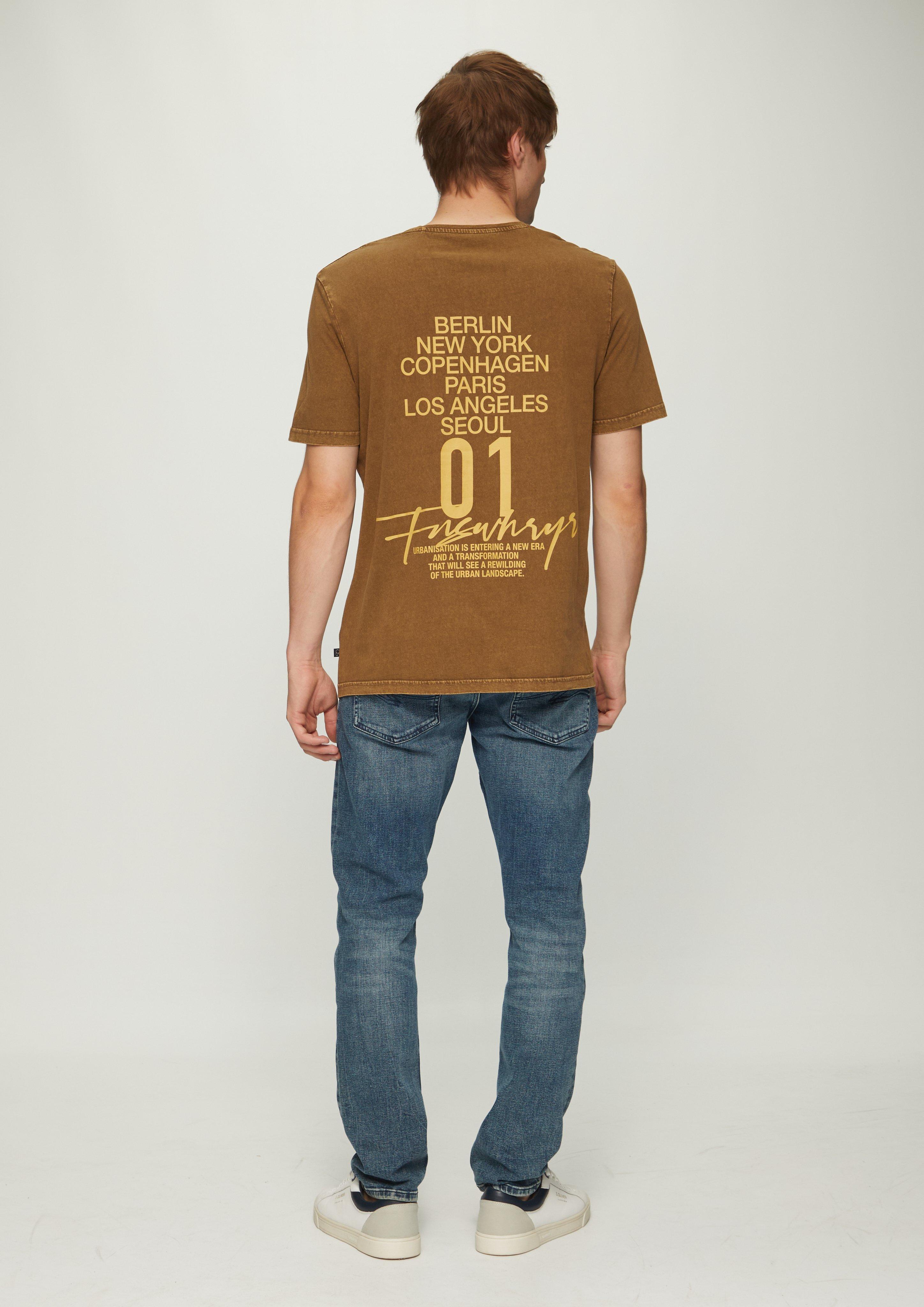 T-shirt in 85D0, 58D0, 05D0 & 16D0