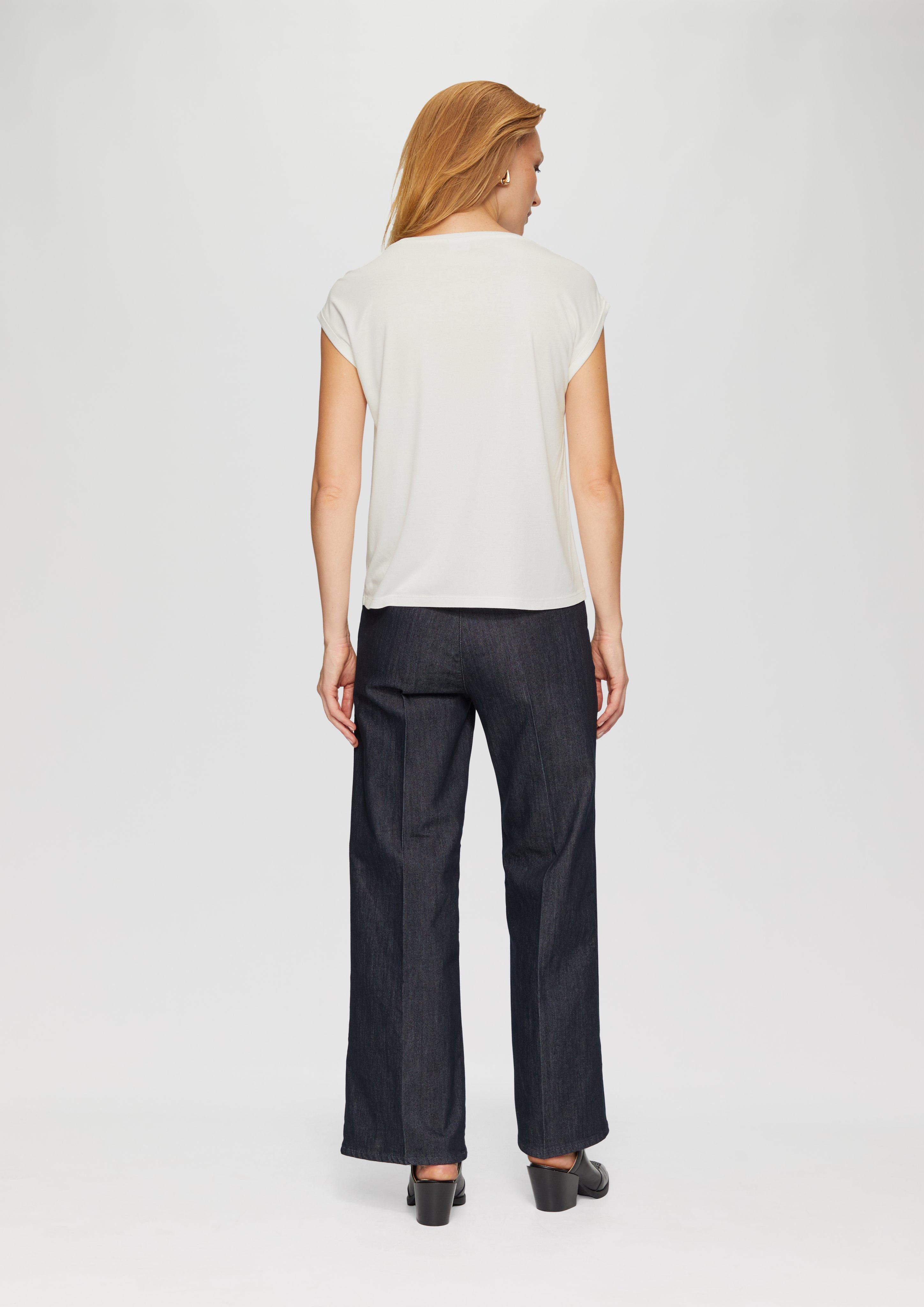 T-shirt in 0200, 4034 & 5959