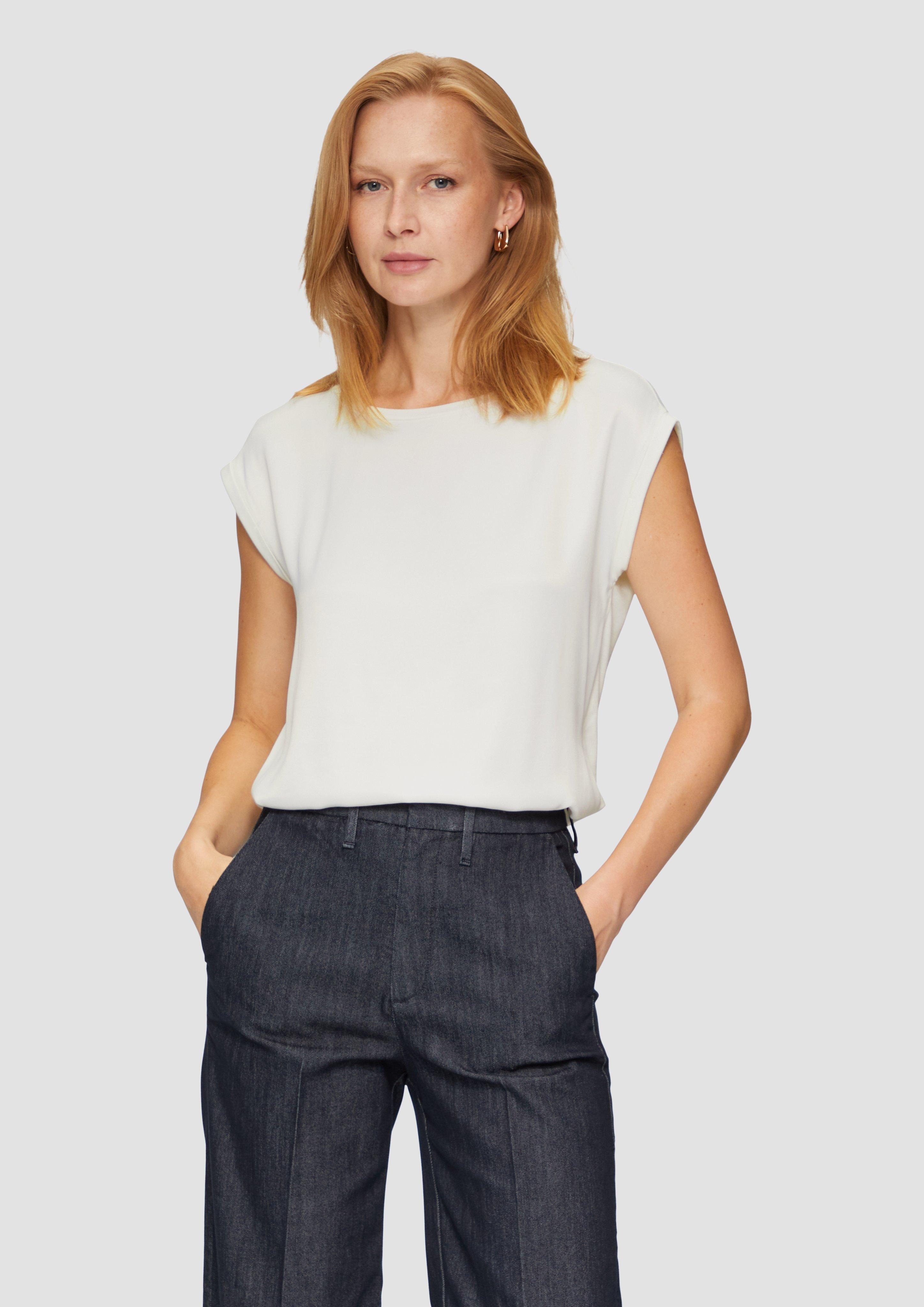 T-shirt in 0200, 4034 & 5959