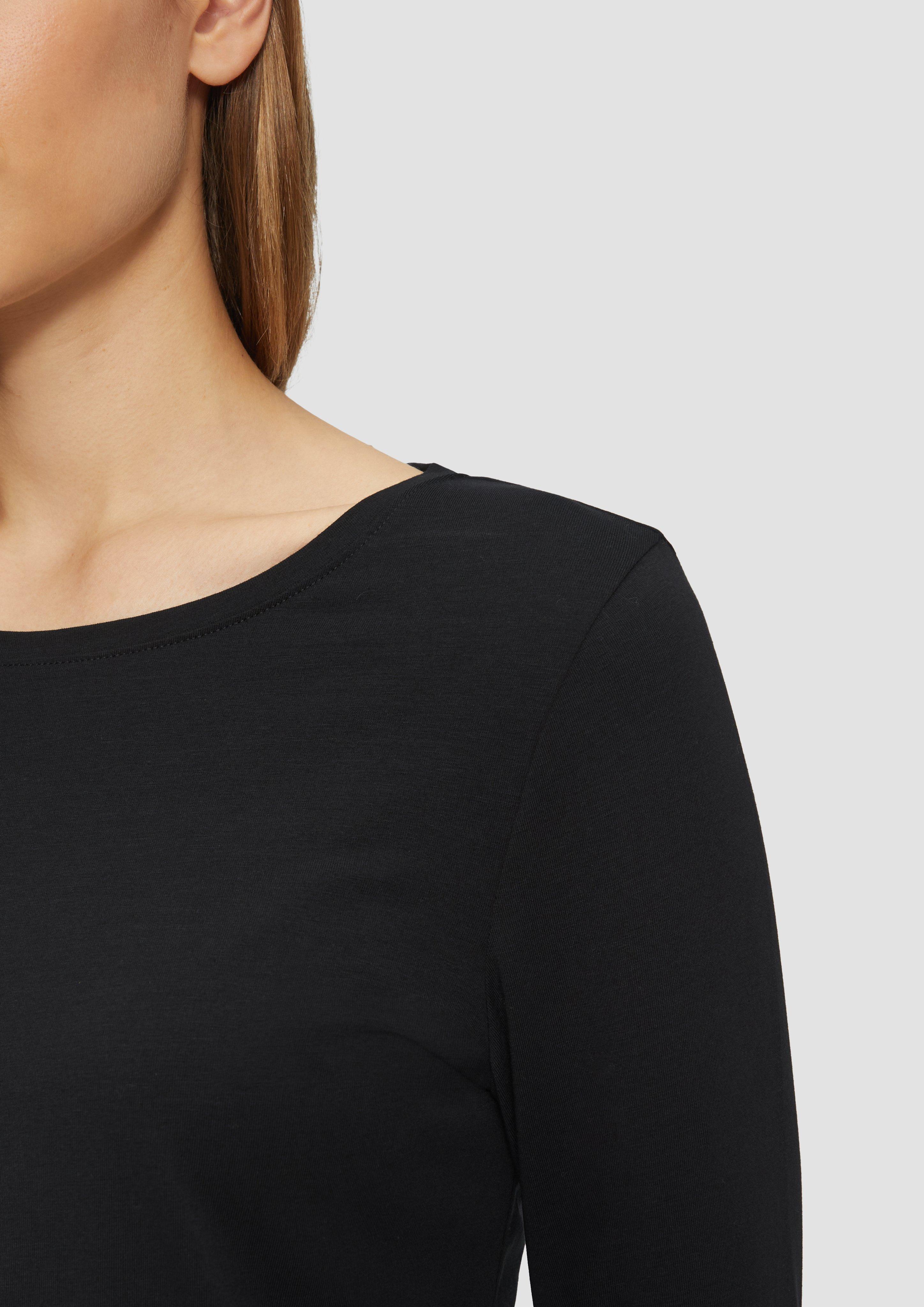 T-shirt in 9999, 7774 & 0210