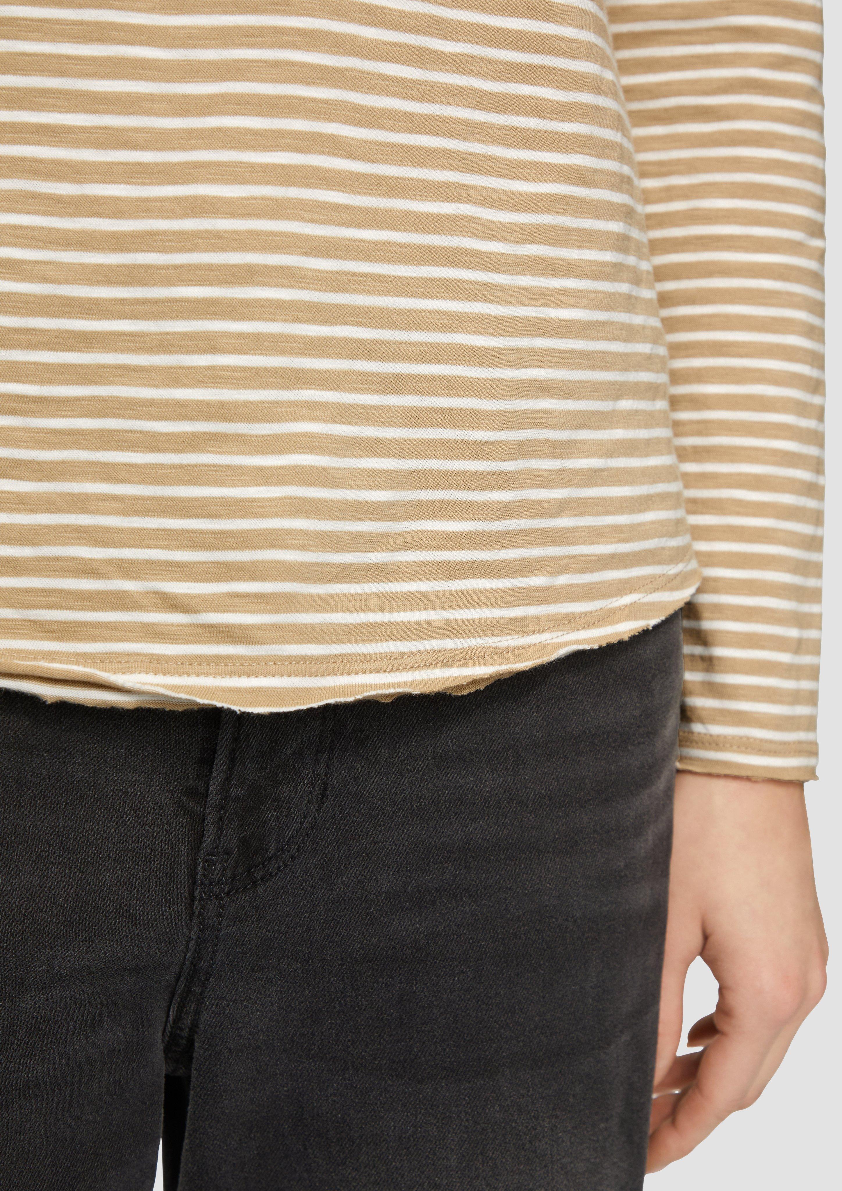 T-Shirt in 83G2, 02G2, 9999, 77G2, 0210, 7774 & 4703