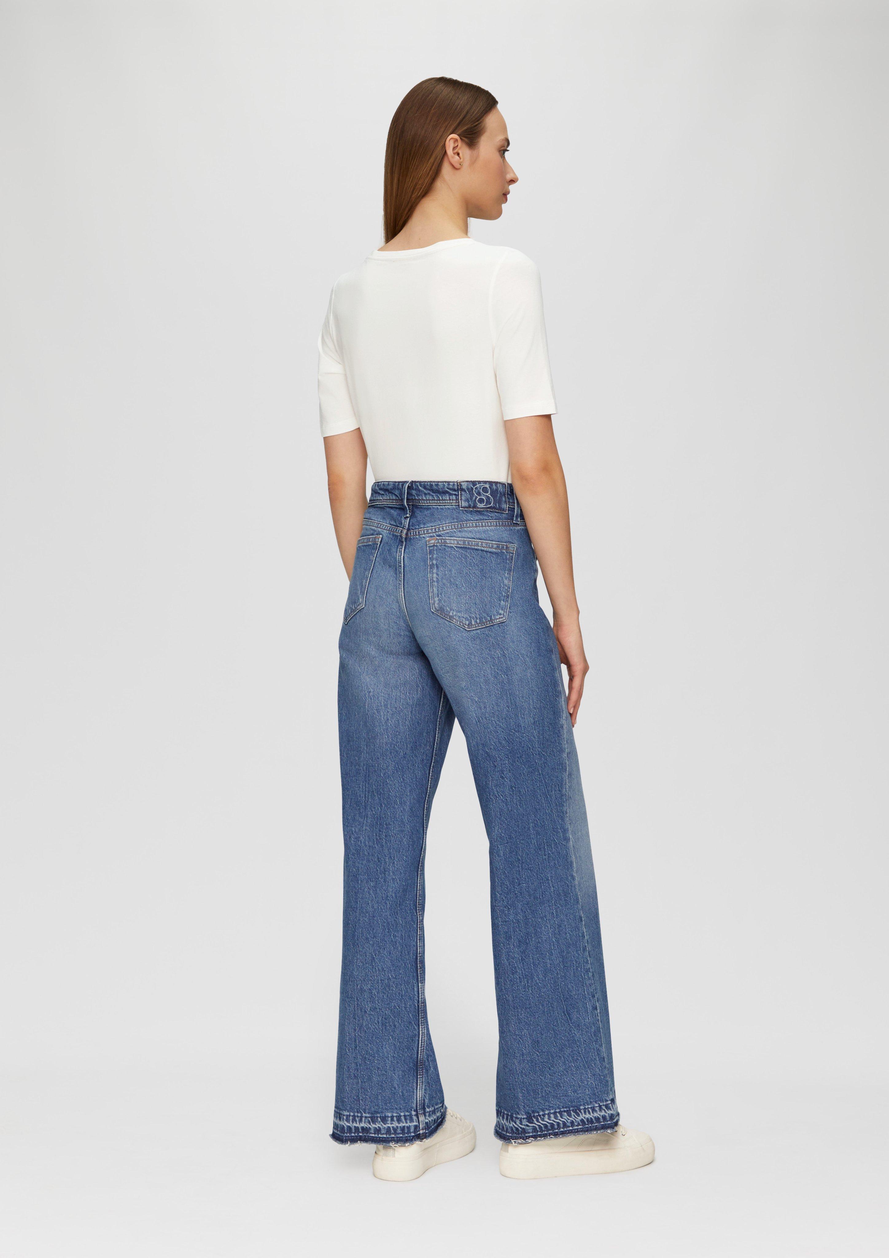 T-shirt in 02E1, 77E1, 47E0, 99E1, 79E1, 59E0, 54E0 & 02E0