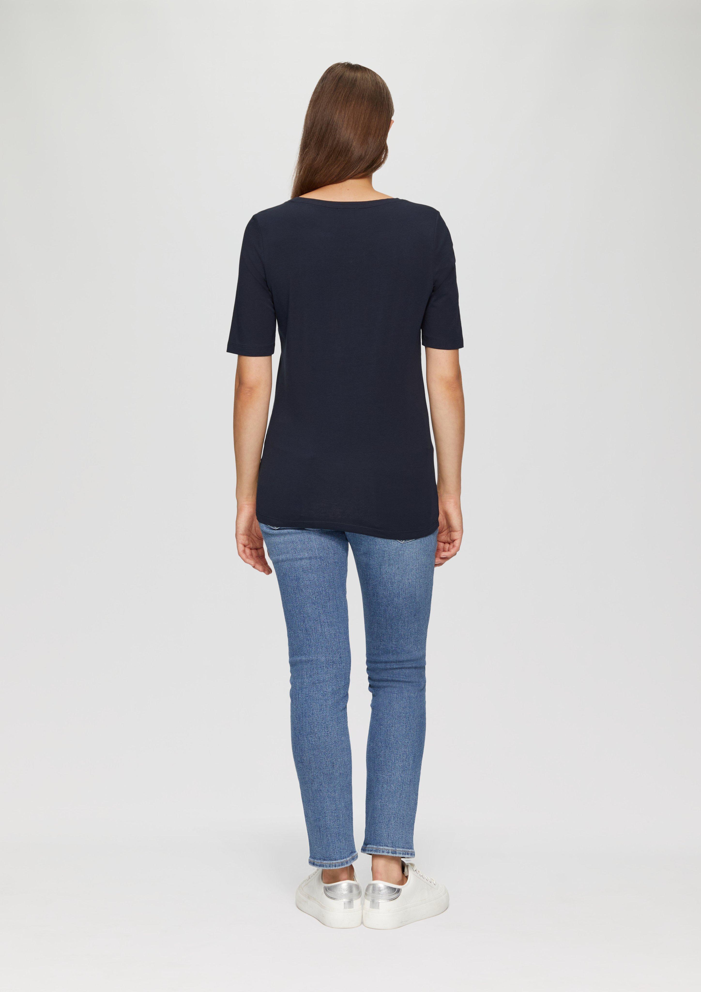 T-shirt in 59E0, 77E1, 47E0, 99E1, 79E1, 02E1, 54E0 & 02E0