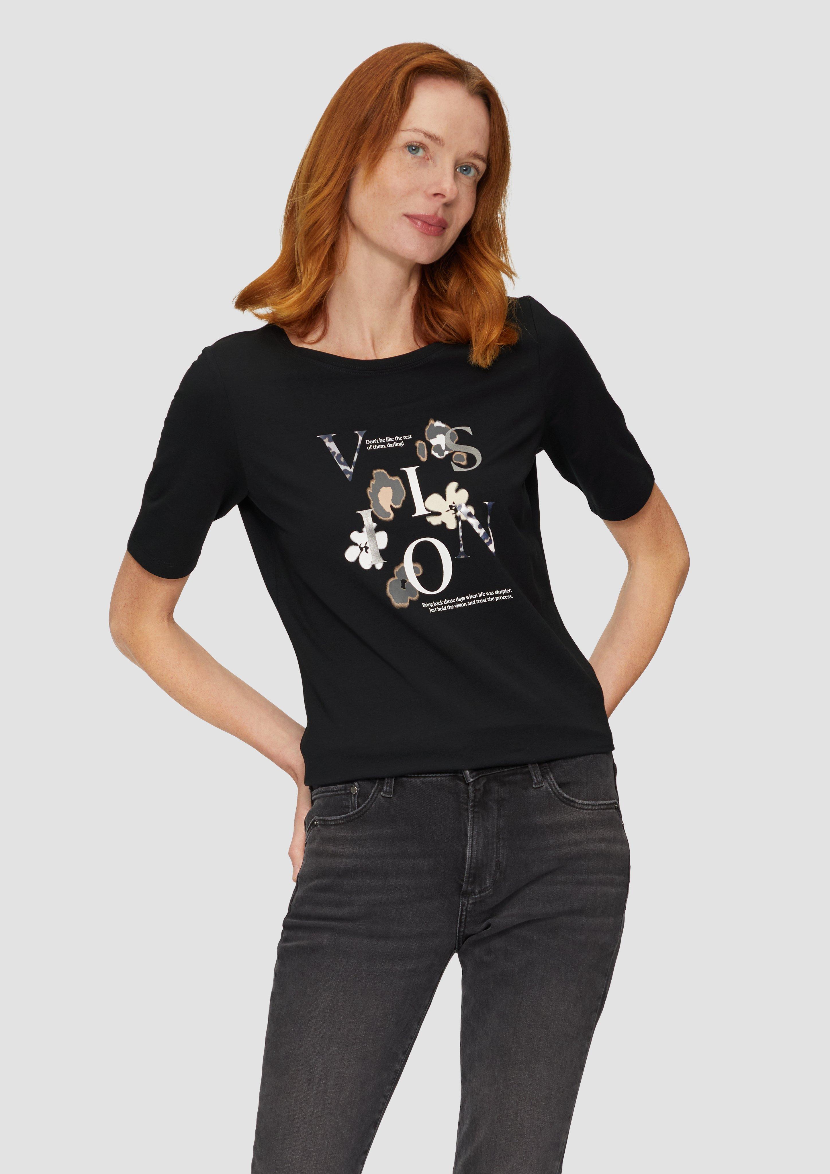 T-shirt in 99E1, 77E1, 47E0, 79E1, 59E0, 02E1, 54E0 & 02E0