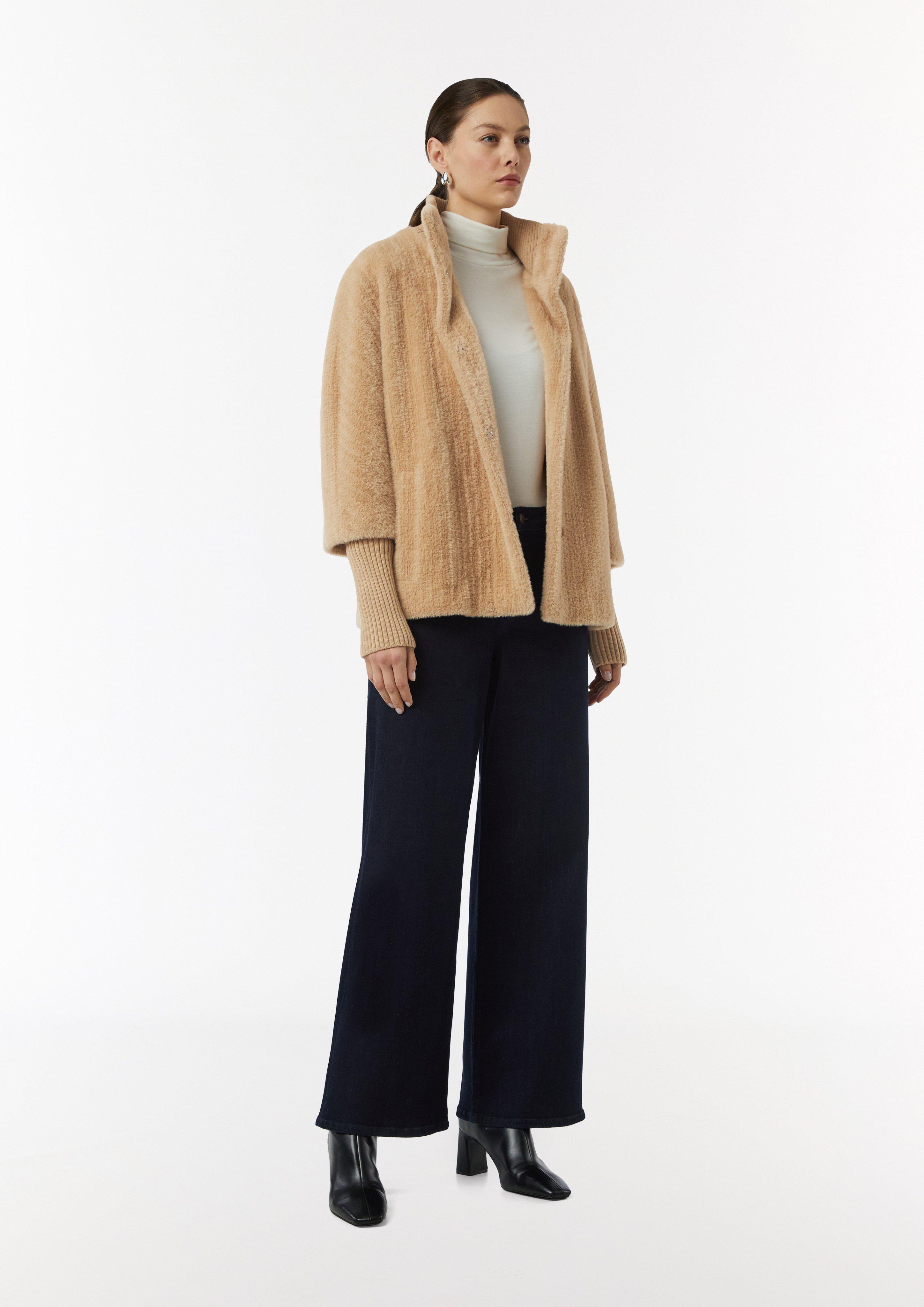 Plush cape with knitted details - sandstone | Comma Plush cape with knitted details - sandstone | Comma