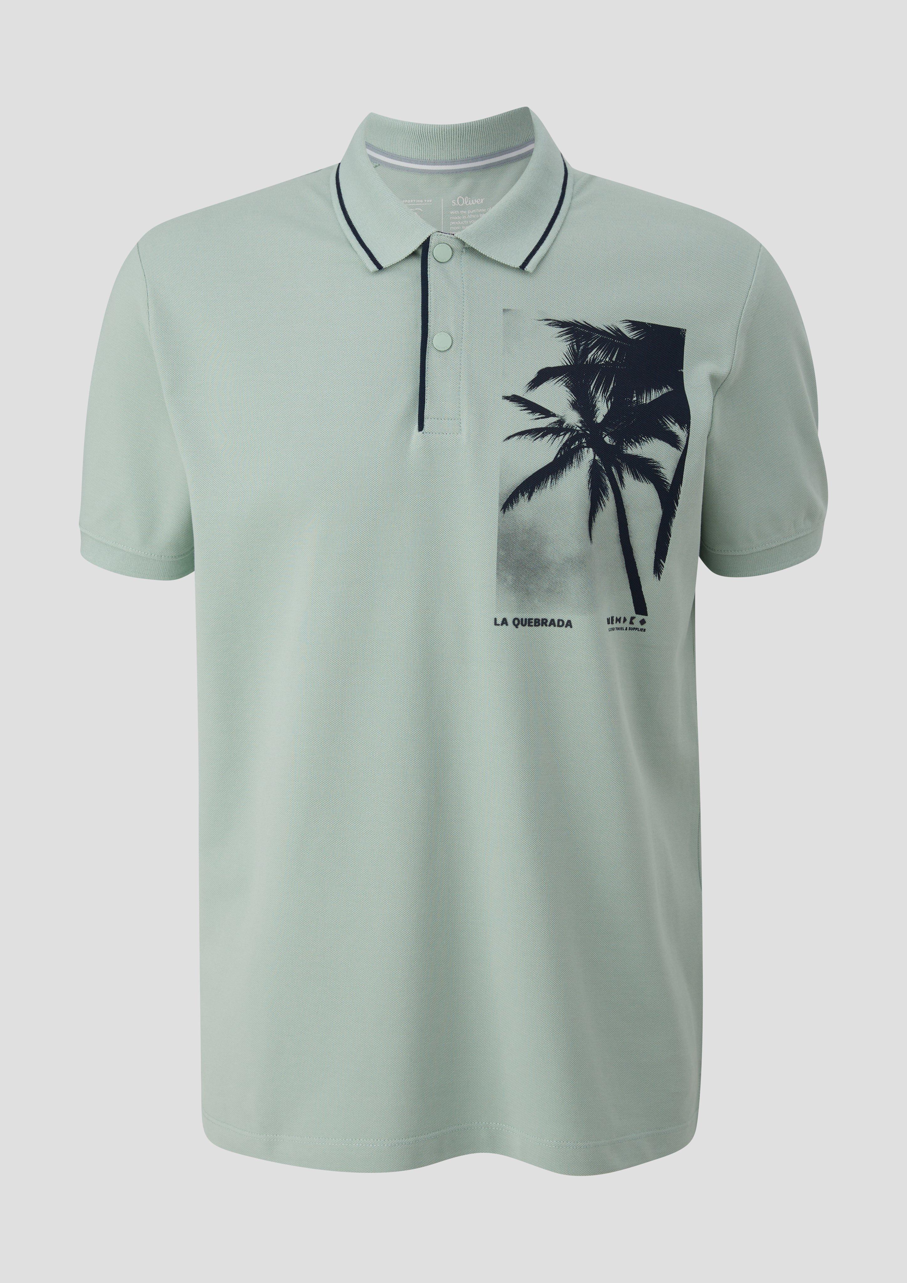s.Oliver Poloshirt aus Baumwolle mit Frontprint und Kontrast-Detail