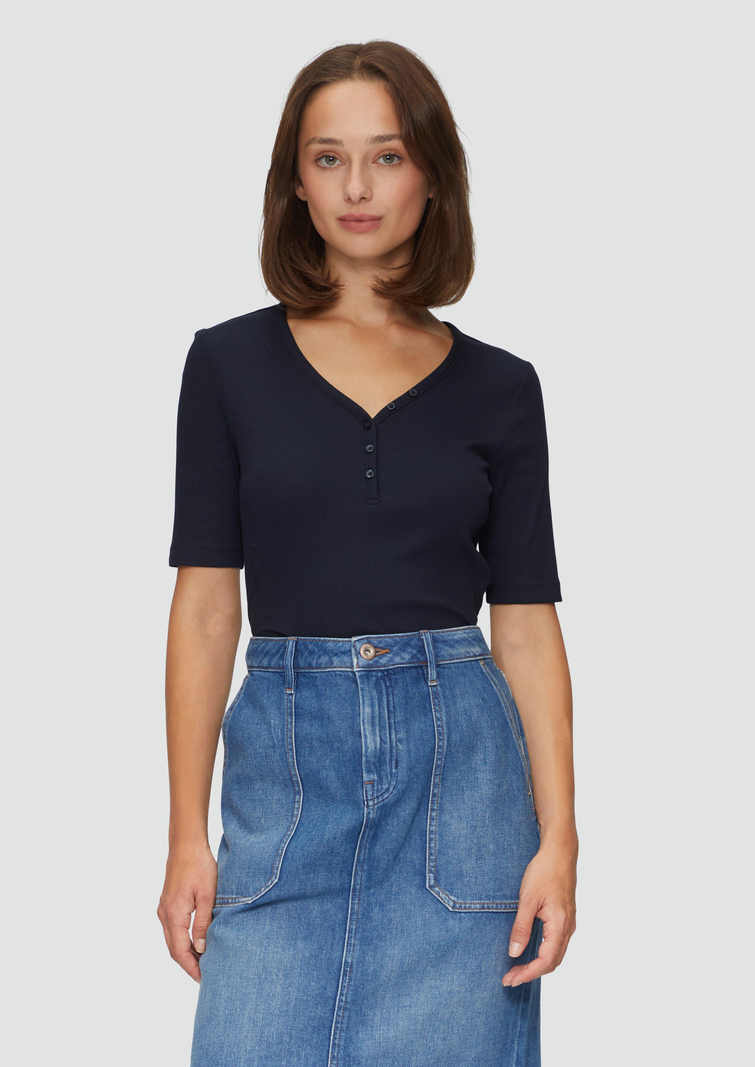 T-shirt in 5959, 0210, 9999, 4703 & 7774