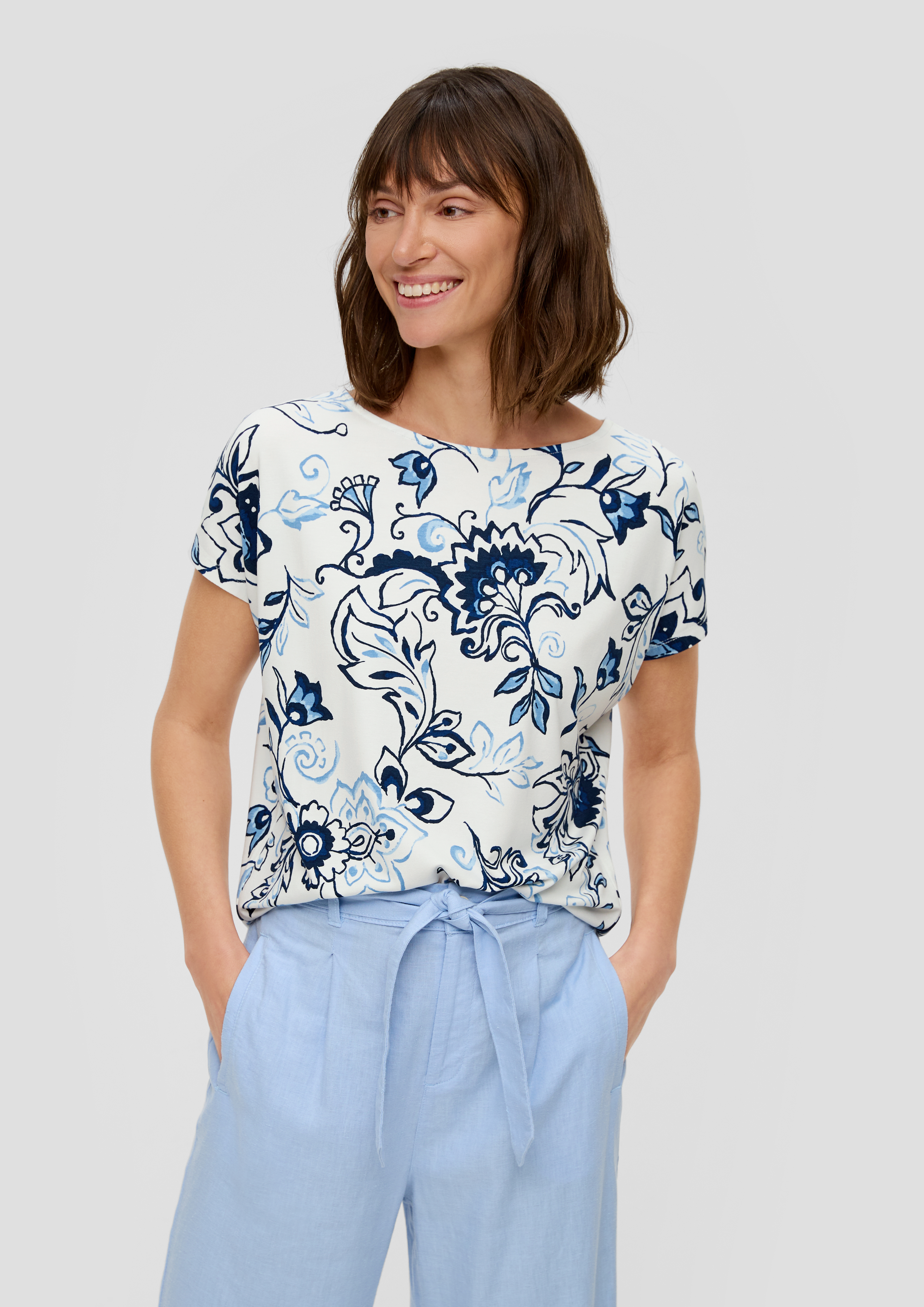 Viskose-Shirt mit All-over-Print im Relaxed Fit - ecru | s.Oliver
