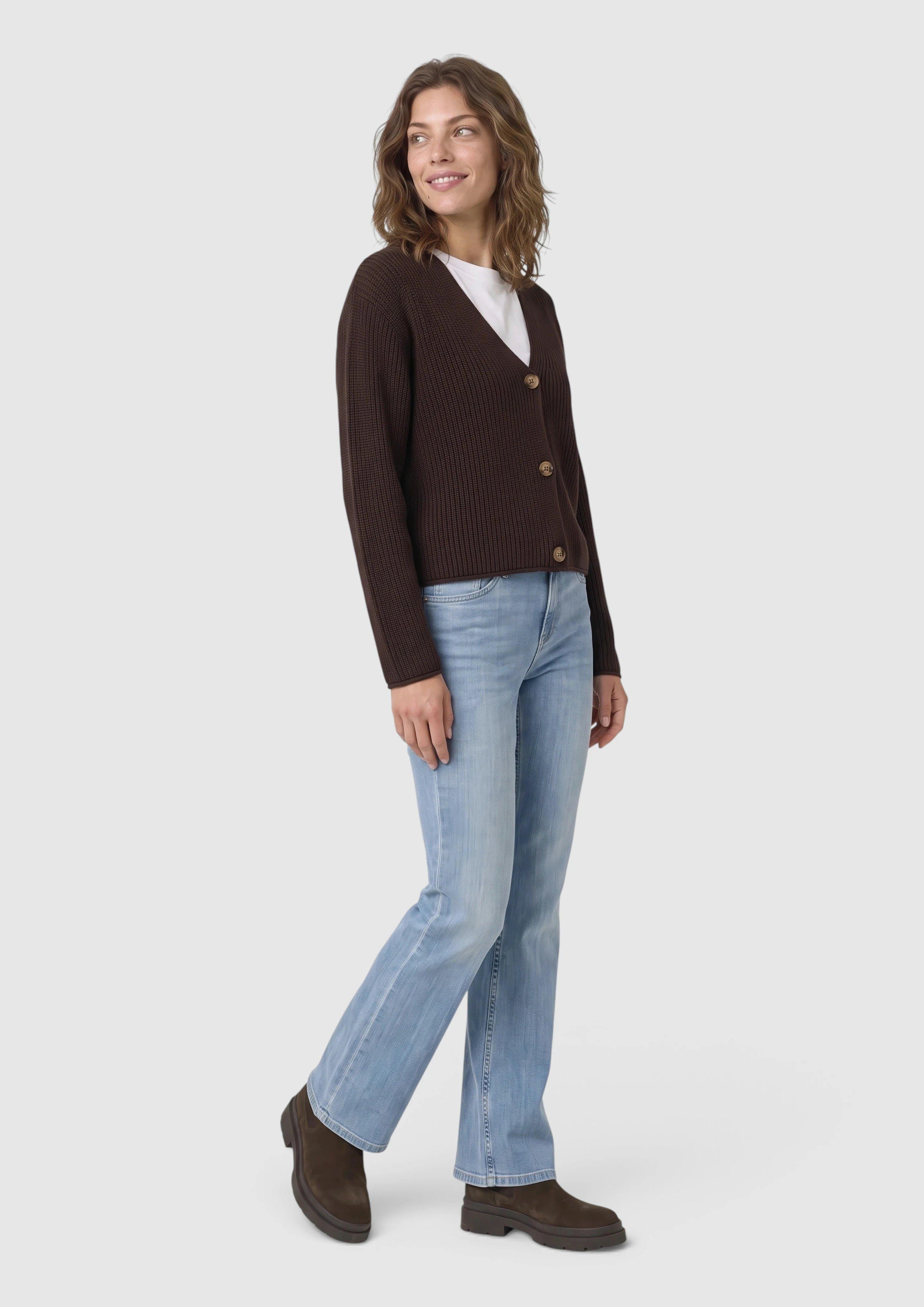 Femmes Jeans Karolin / Regular Fit / Mid Rise / Straight Leg en bleu de s.Oliver