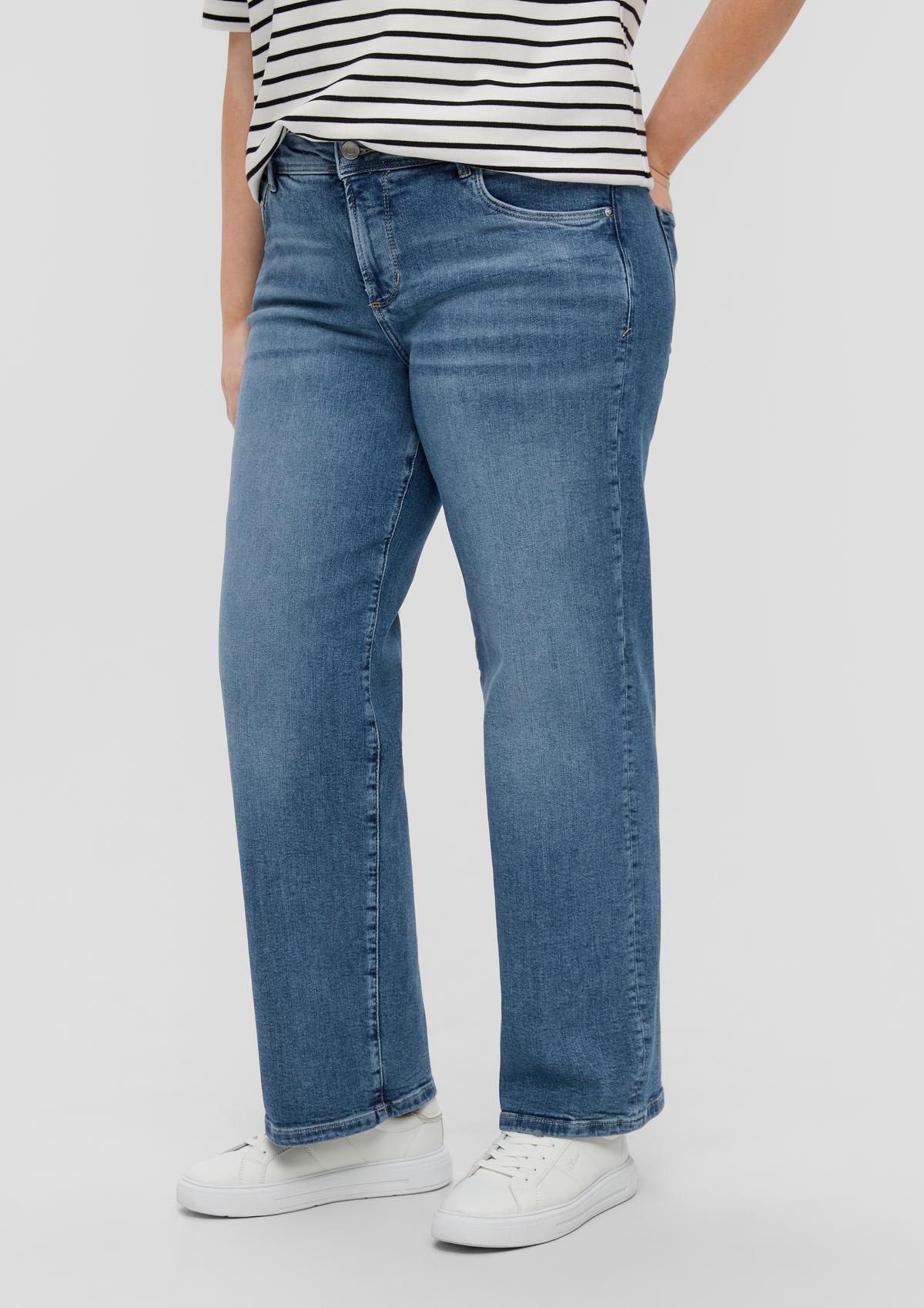 s.Oliver Jeans hlače/kroj Curvy Fit/Mid Rise/ravne hlačnice