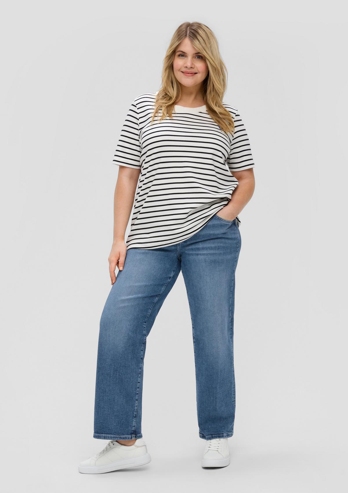 Jeans / regular fit / mid rise / straight leg
