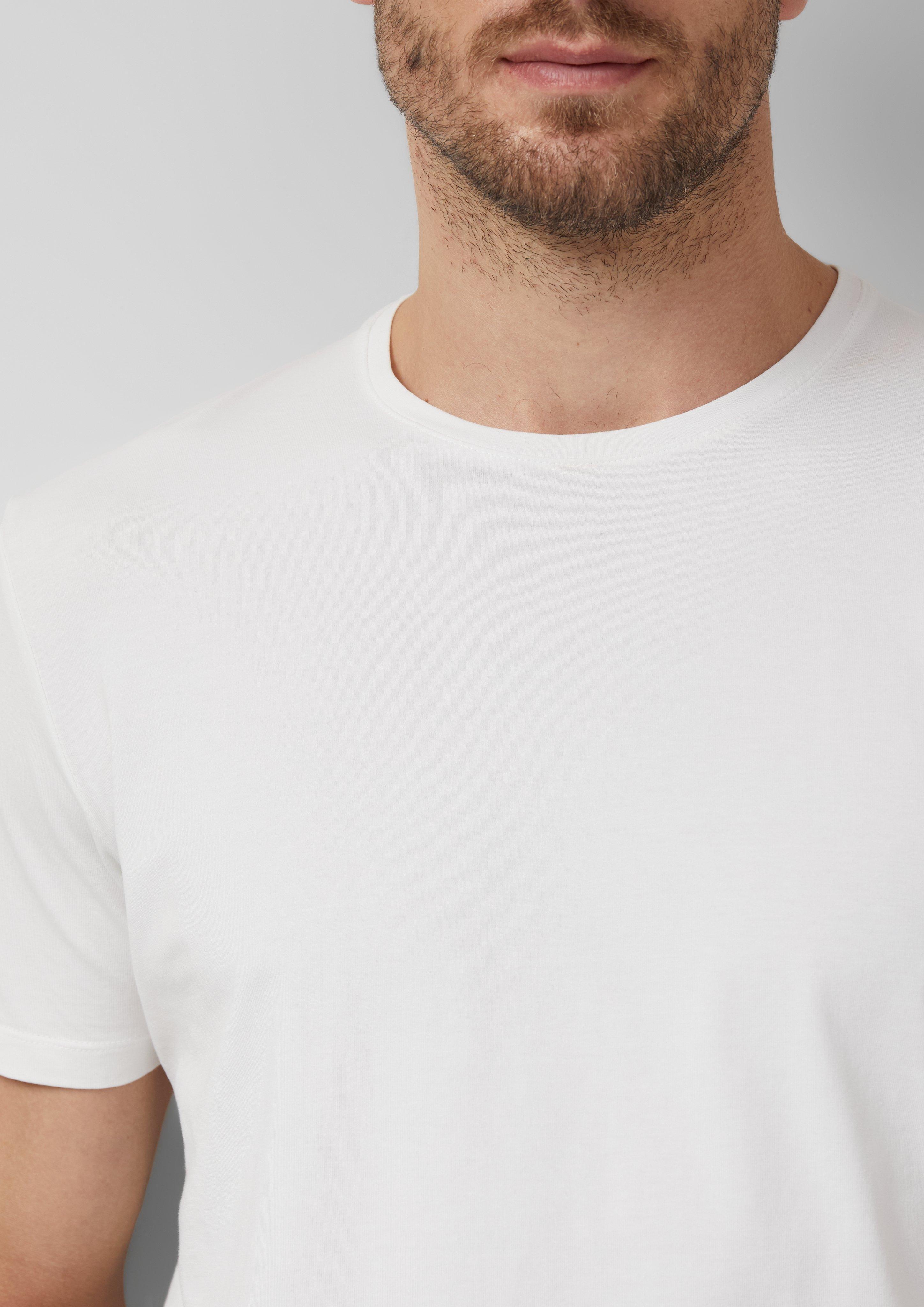 T-shirt in 0100, 9400, 5958 & 9999