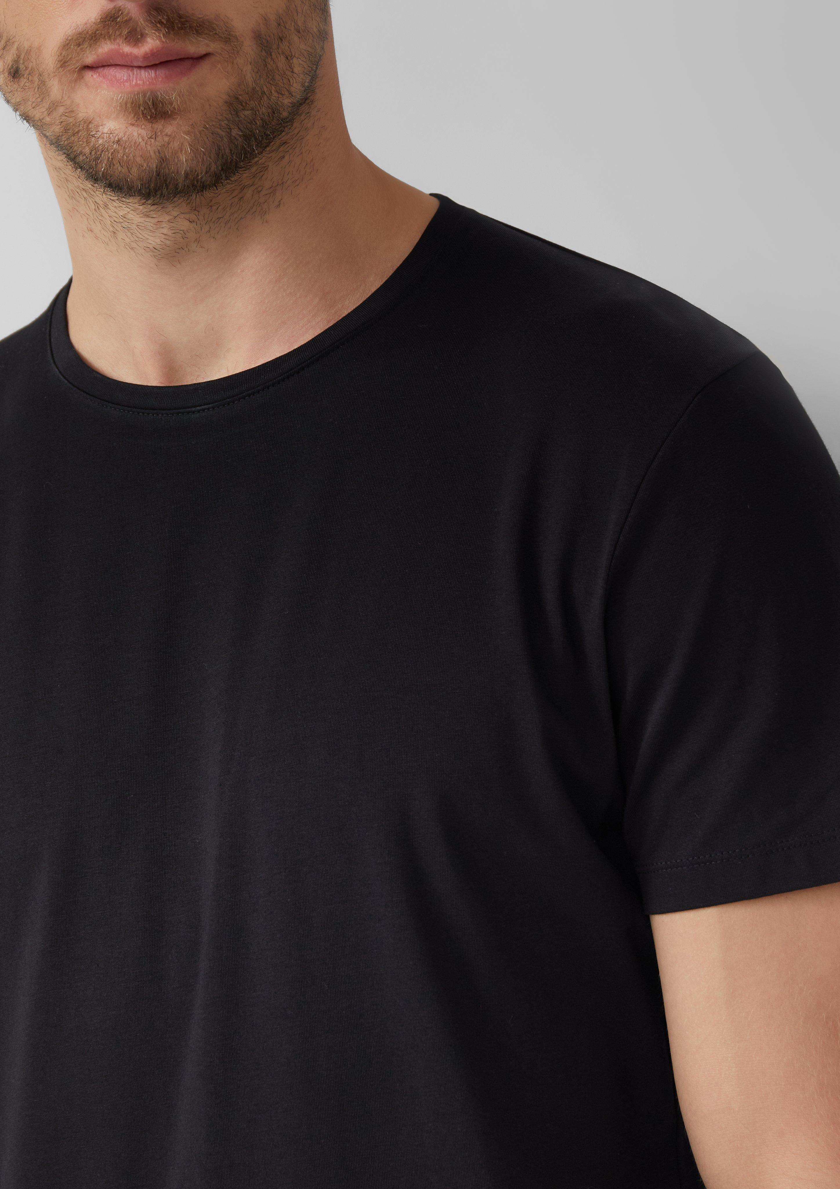 T-Shirt in 9999, 9400, 5958 & 0100