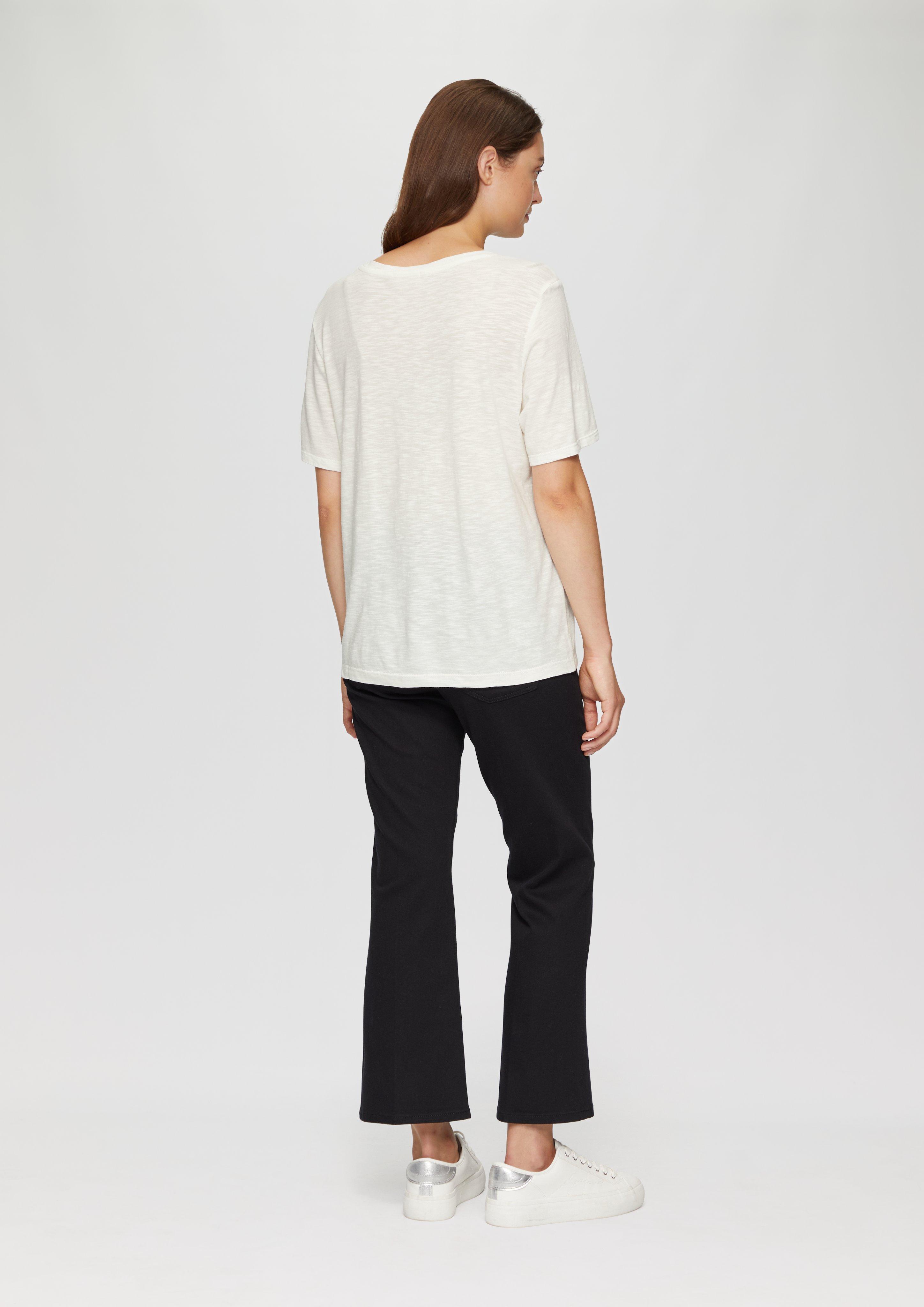 T-shirt in 02D0, 99D0 & 44D0