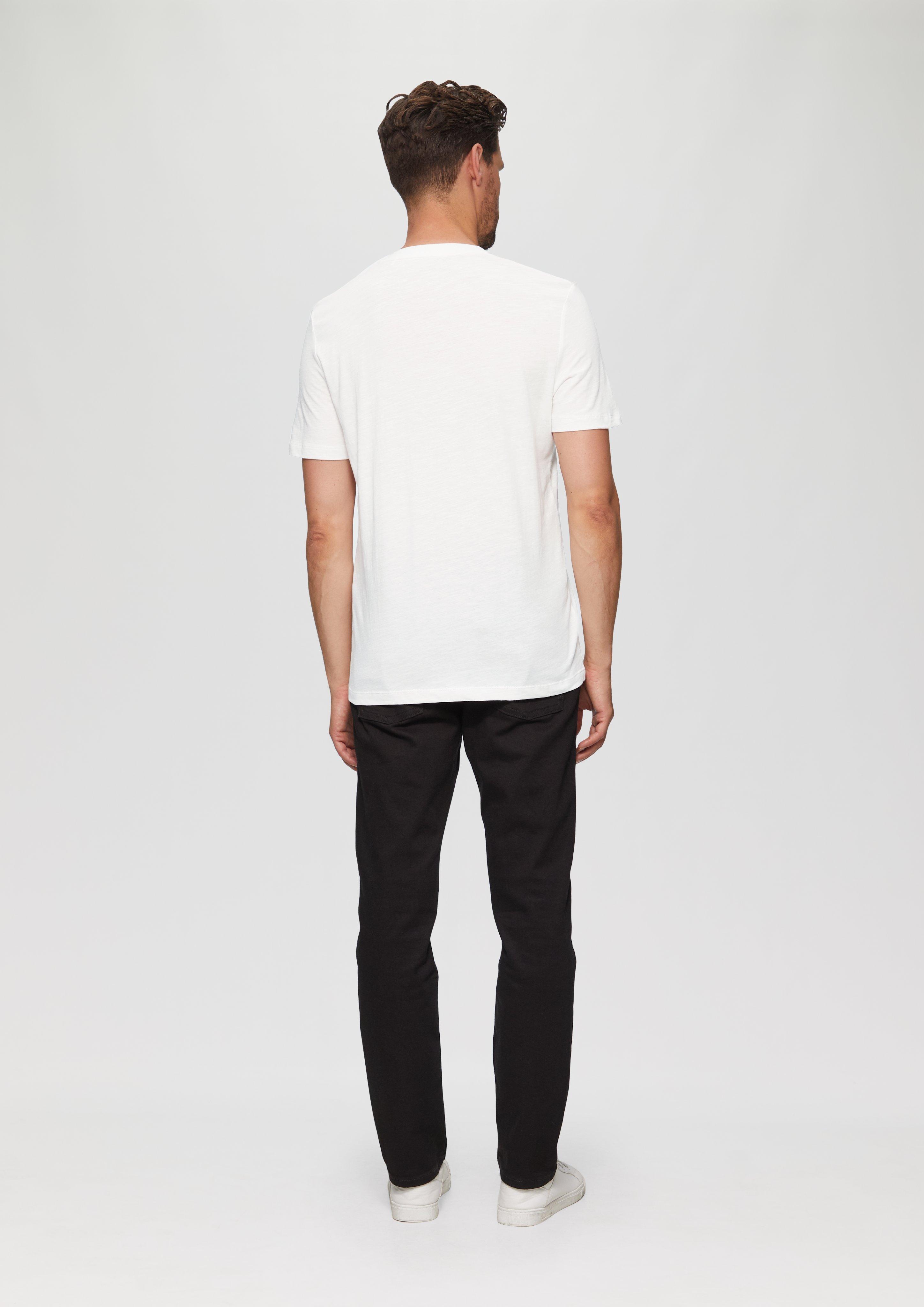 T-shirt in 01D2, 77D1, 54D1, 77D2, 33D2, 59D1, 59D2, 48D2 & 48D1