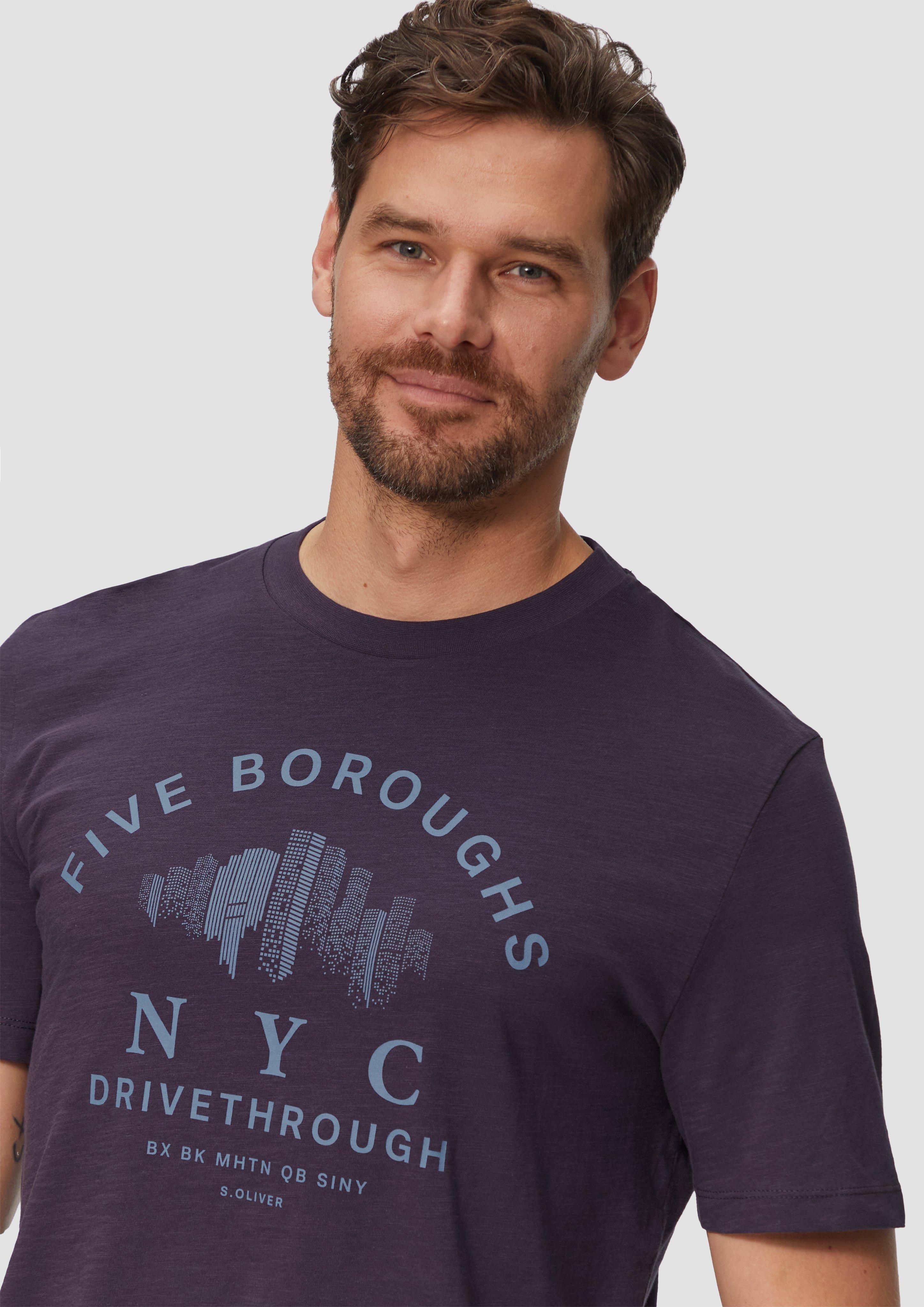 T-shirt in 48D2, 77D1, 54D1, 77D2, 33D2, 01D2, 59D1, 59D2 & 48D1