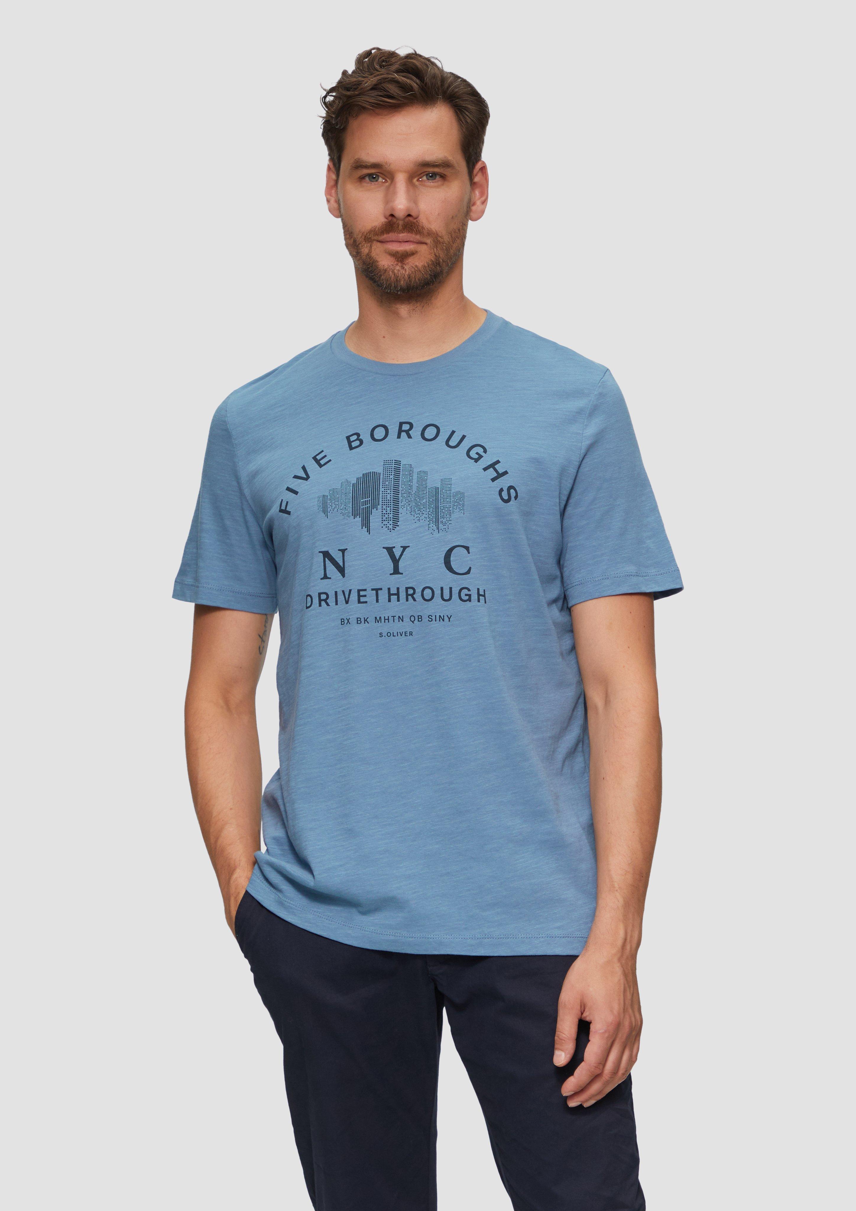 T-shirt in 54D2, 77D1, 54D1, 77D2, 33D2, 01D2, 59D1, 59D2, 48D2 & 48D1