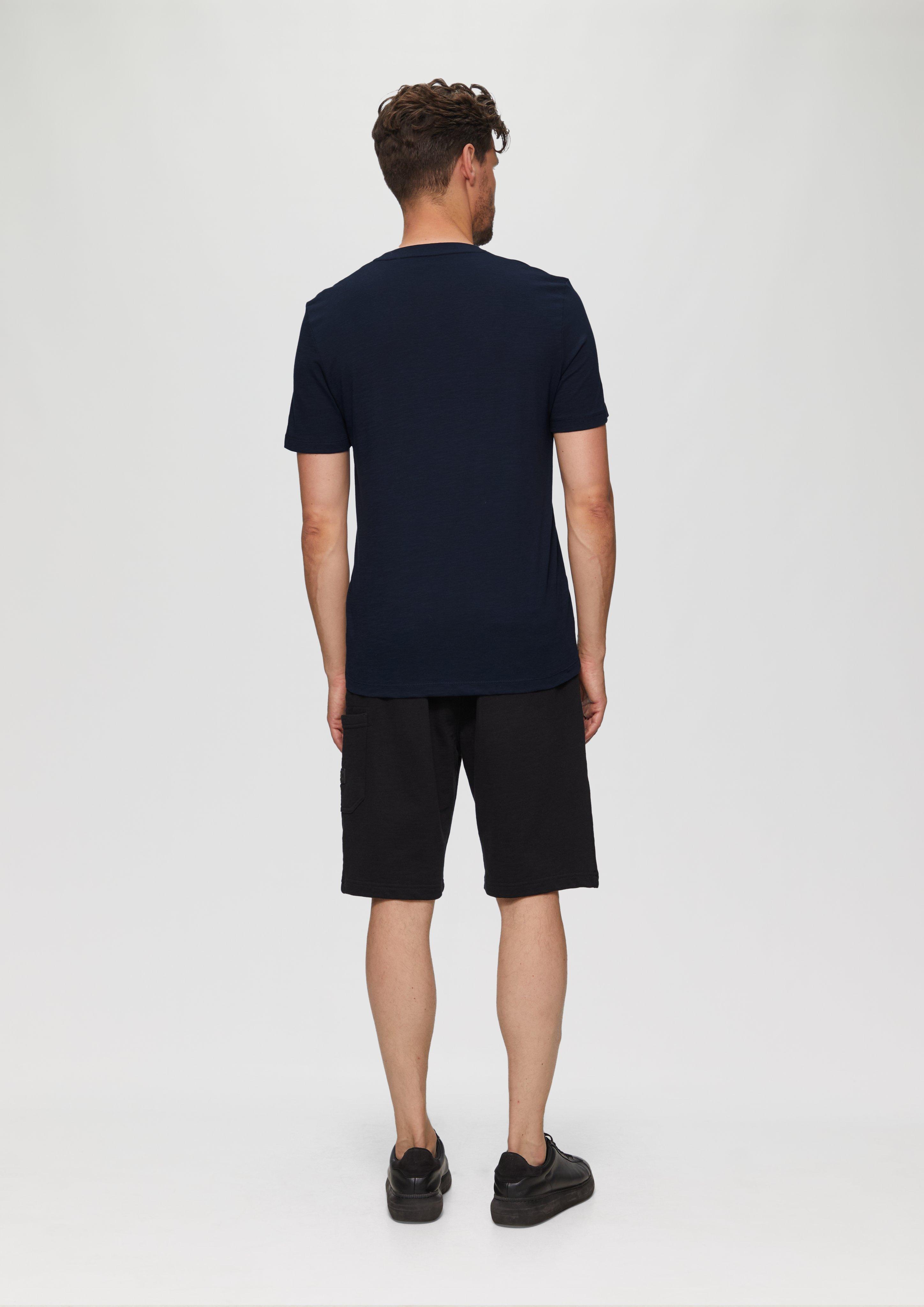 T-Shirt in 59D2, 77D1, 54D1, 77D2, 33D2, 01D2, 59D1, 48D2 & 48D1