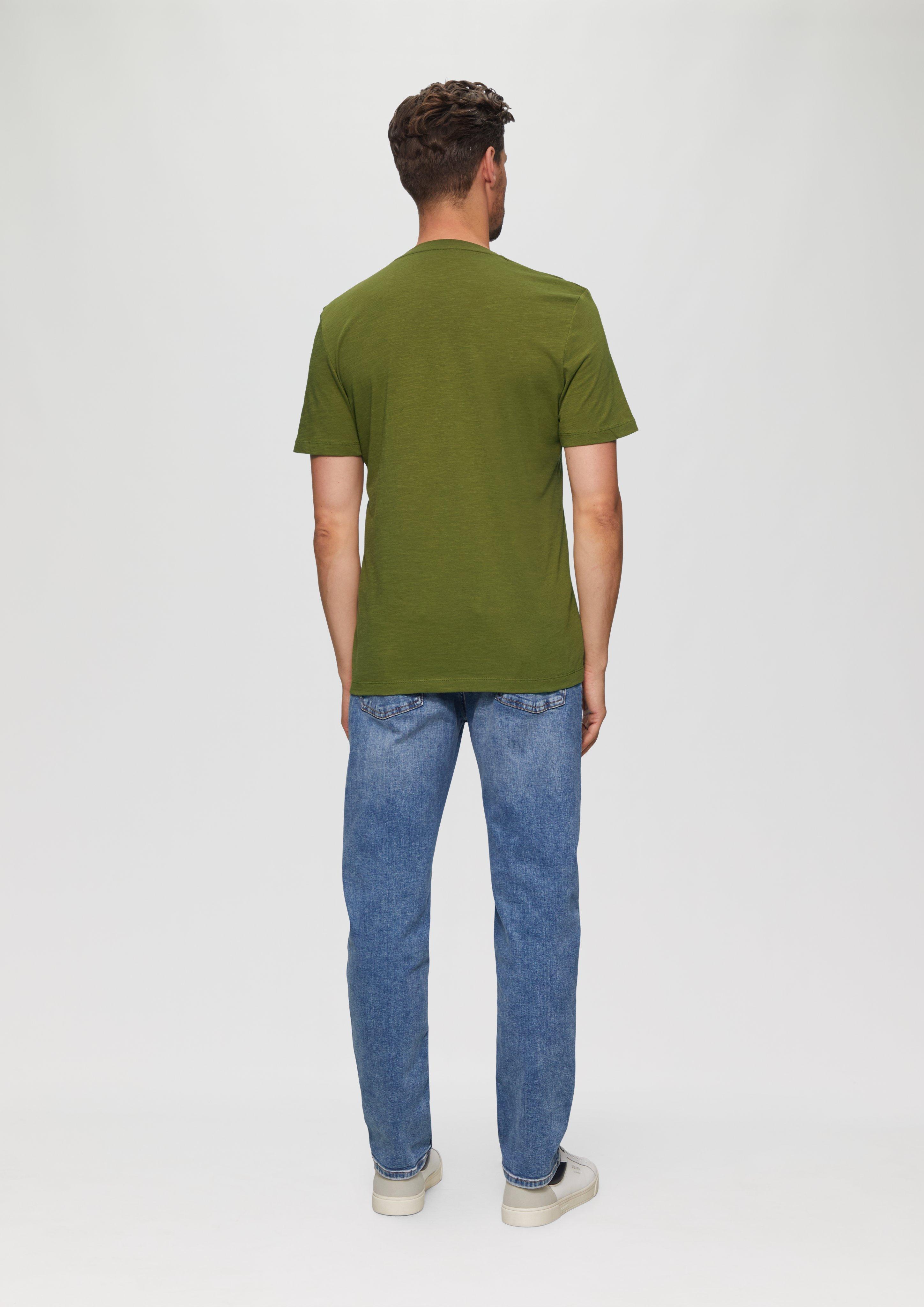 T-shirt in 77D1, 54D1, 77D2, 33D2, 01D2, 59D1, 59D2, 48D2 & 48D1