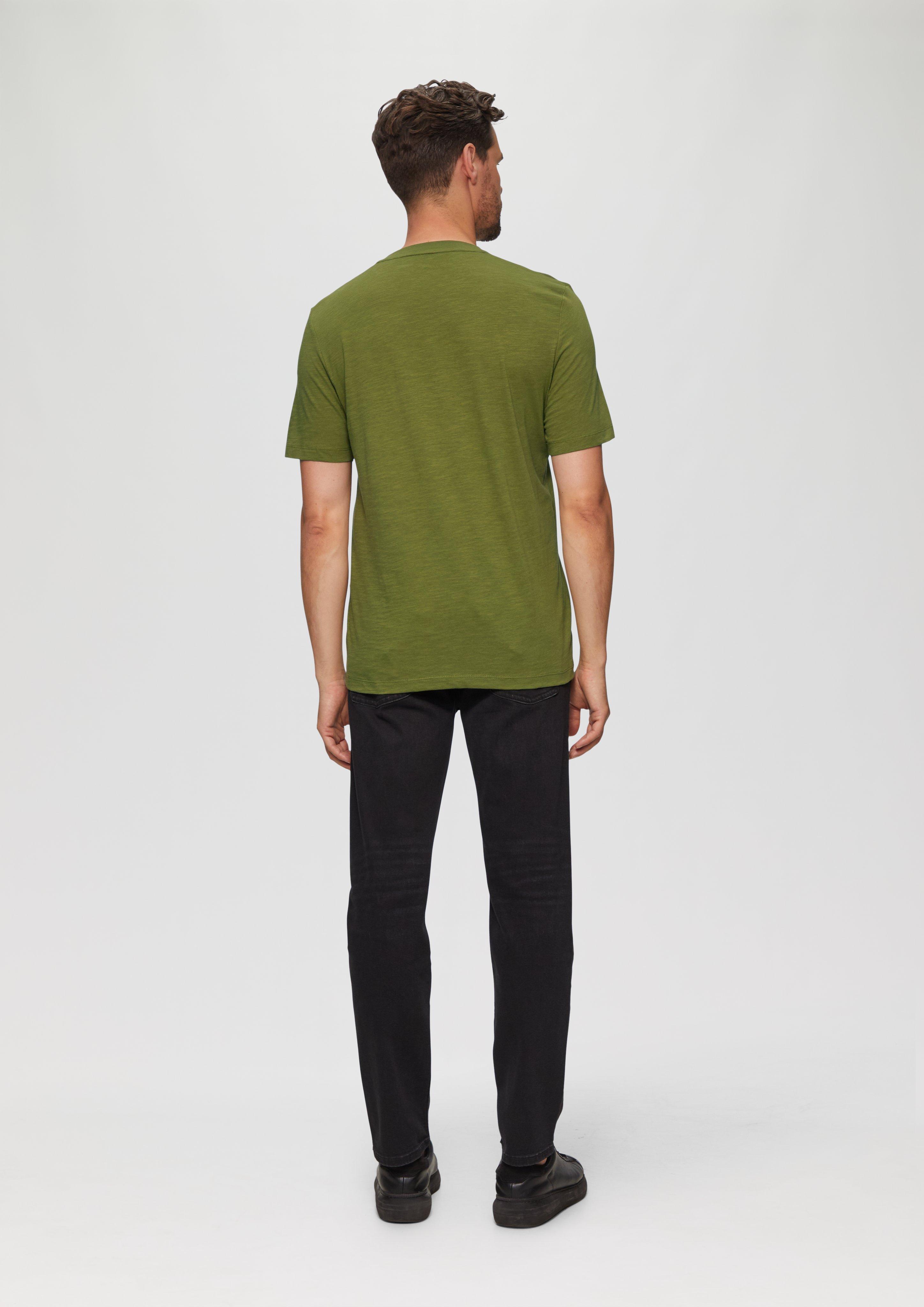 T-Shirt in 77D2, 77D1, 54D1, 33D2, 01D2, 59D1, 59D2, 48D2 & 48D1