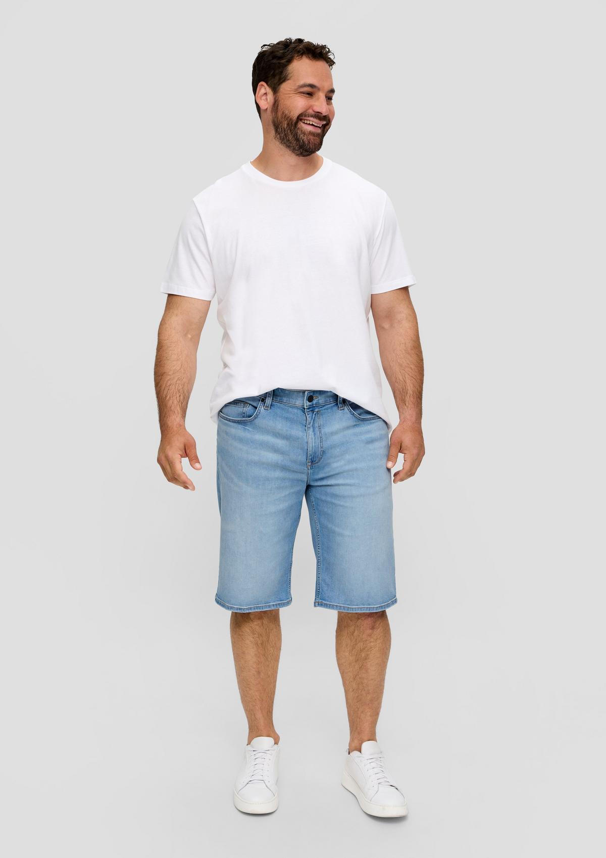 s.Oliver Jeans-Short Casby / Mid Rise / Five Pocket Style