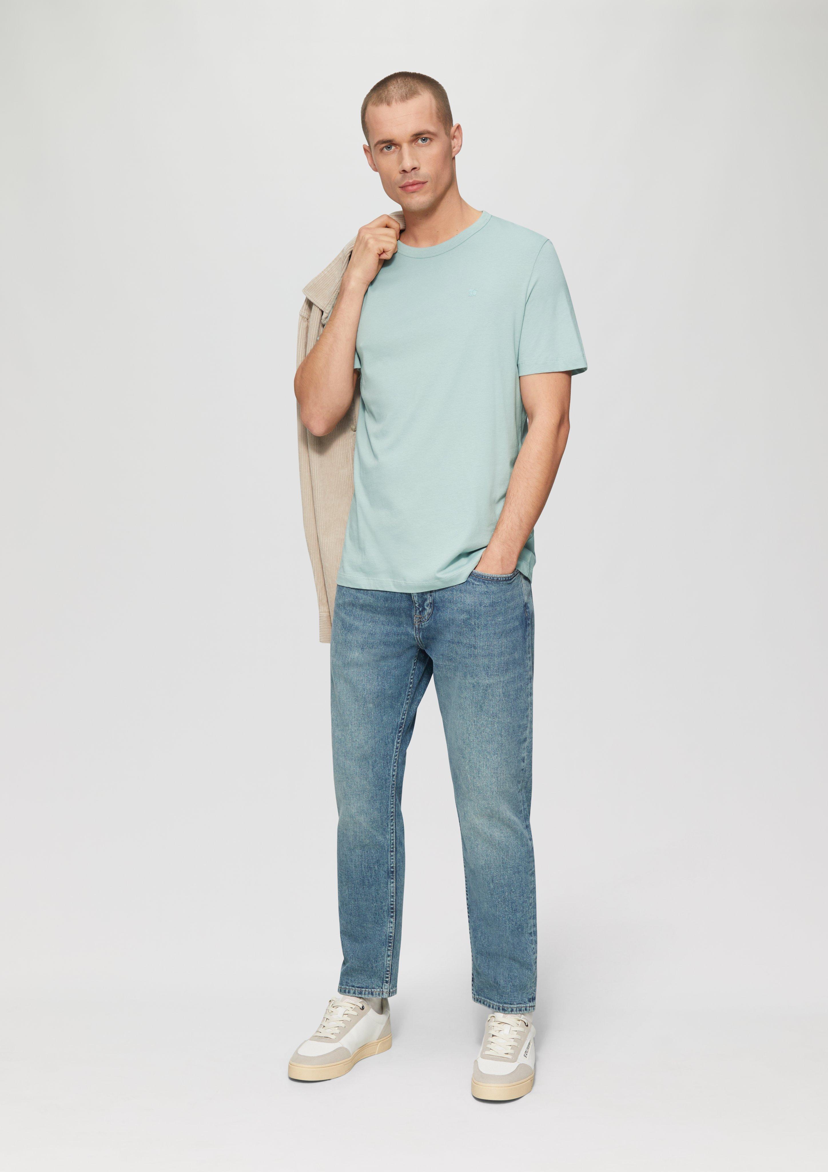 T-shirt in 7211 & 5534