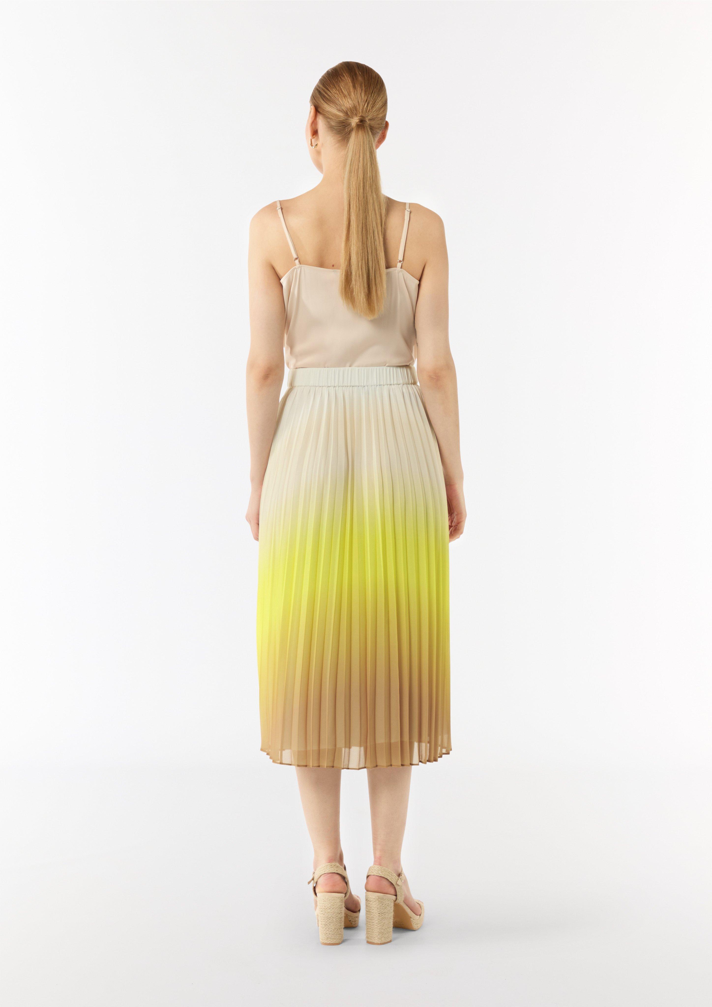 Skirt with plissé pleats and an all-over print - Yellow | SCAYLE