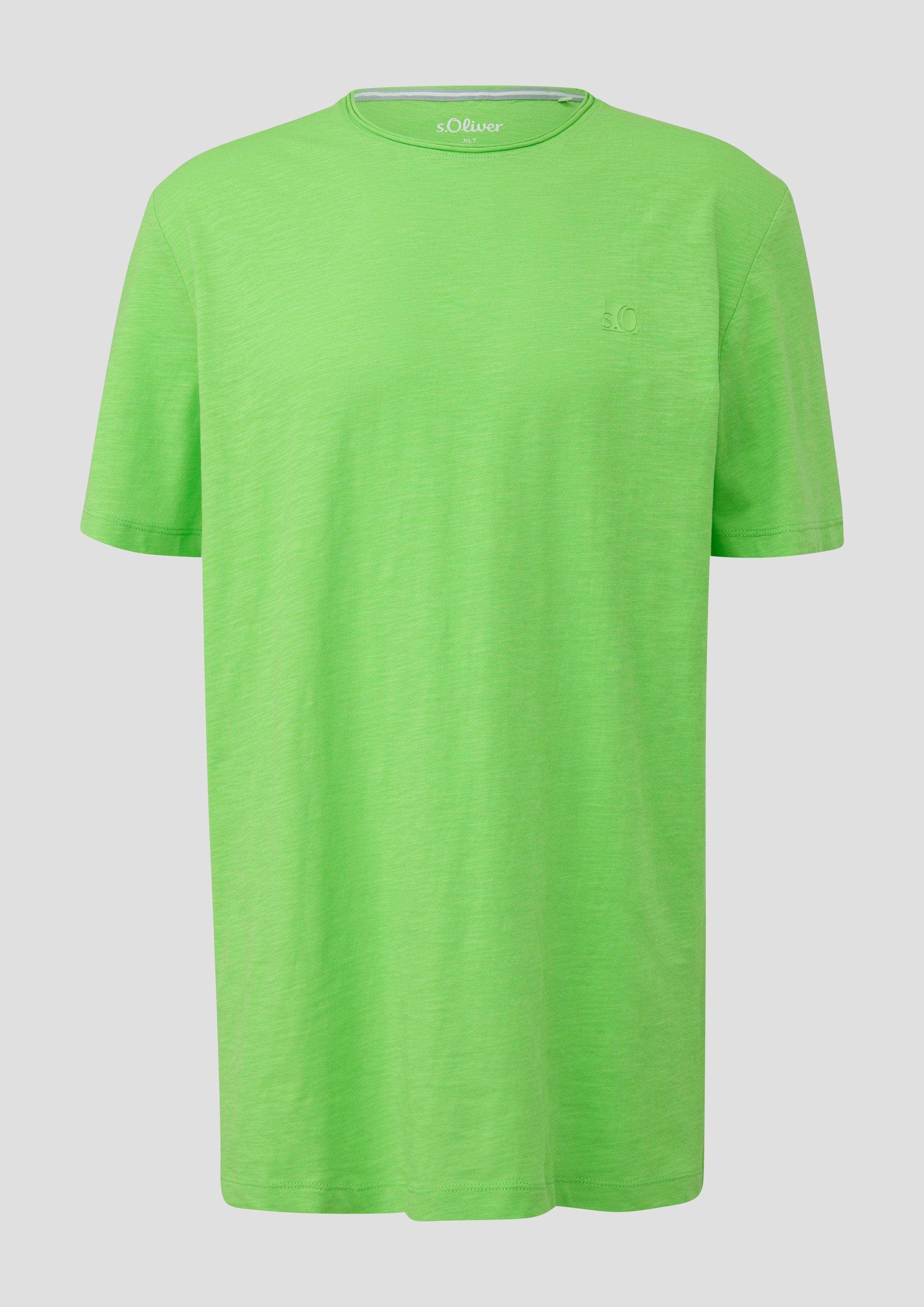 s.Oliver Baumwoll-T-Shirt mit Flammgarn-Struktur und Logo-Detail