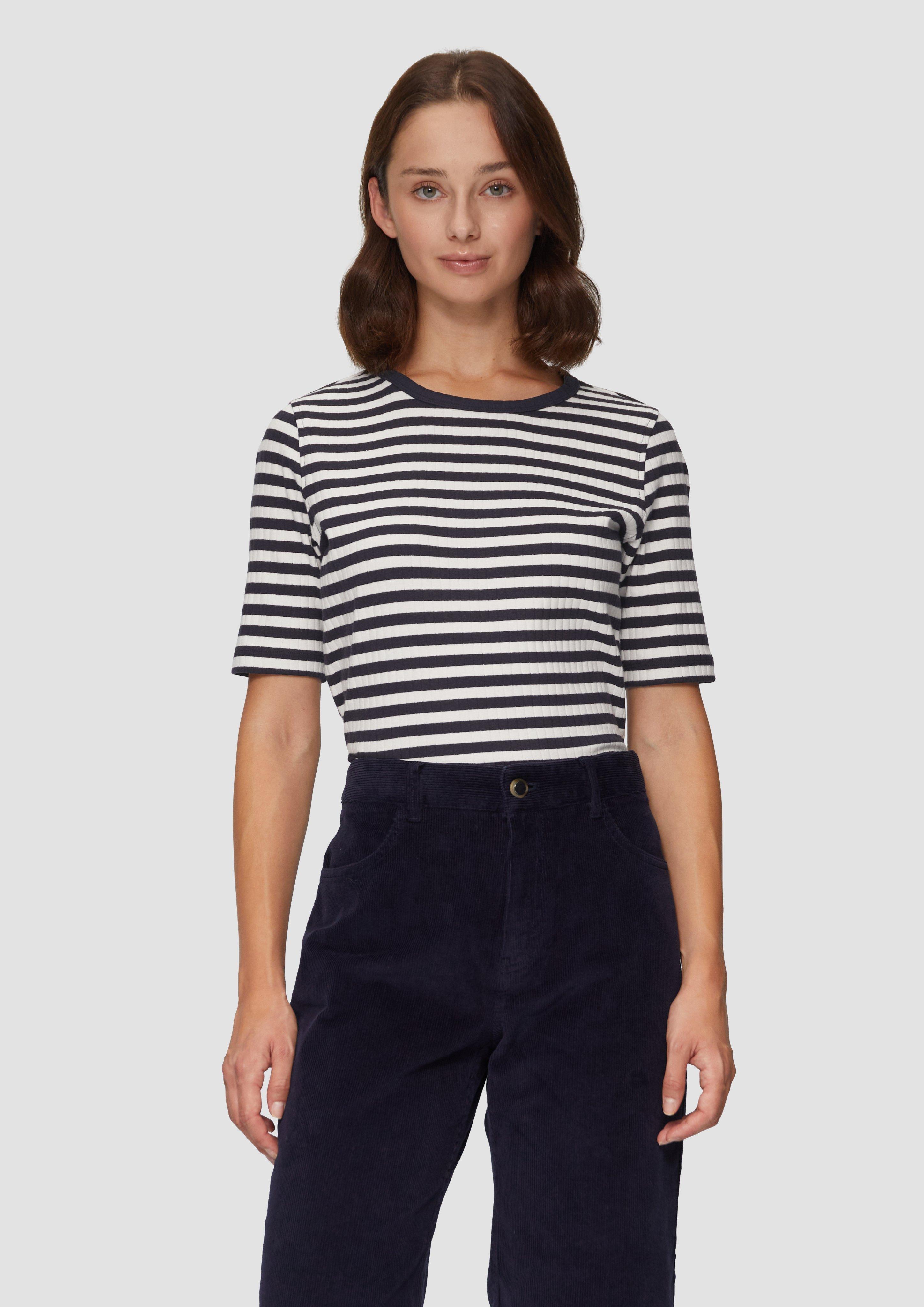 T-shirt in 59G4, 7774, 3874, 38G4, 0210 & 9999