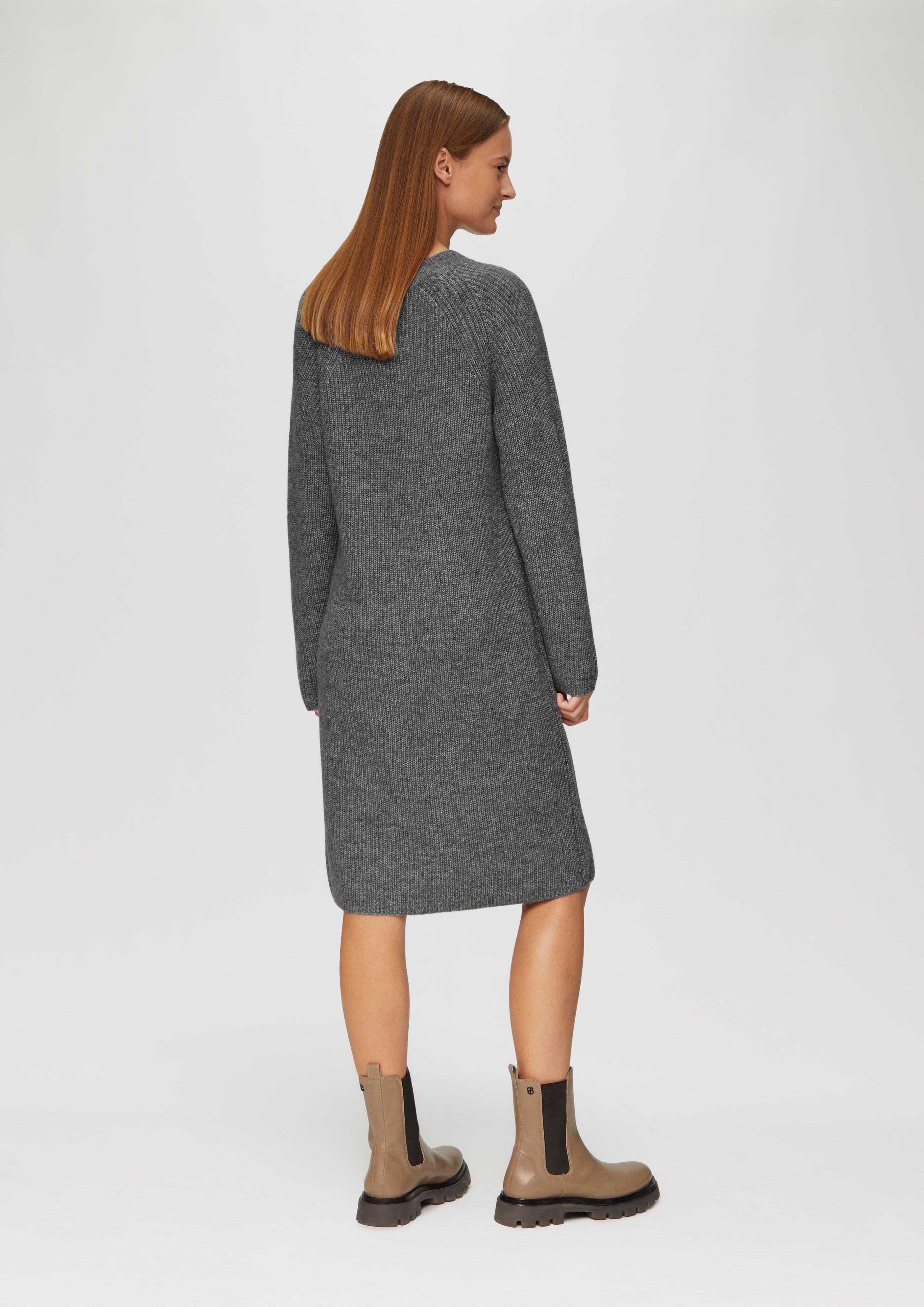 Kleid in 9730, 83W3 & 2070