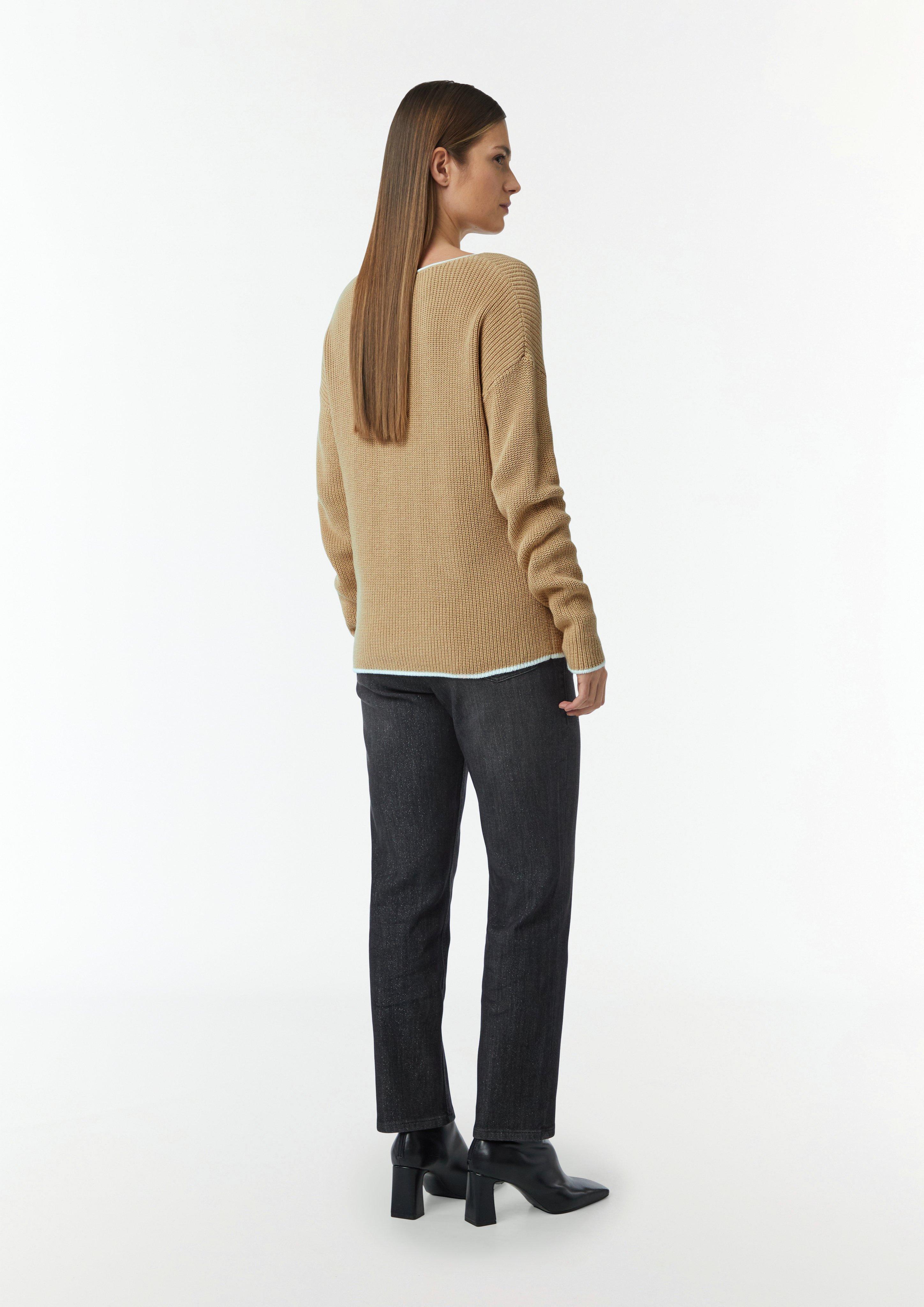 Knitted pullover in 8406 & 4242