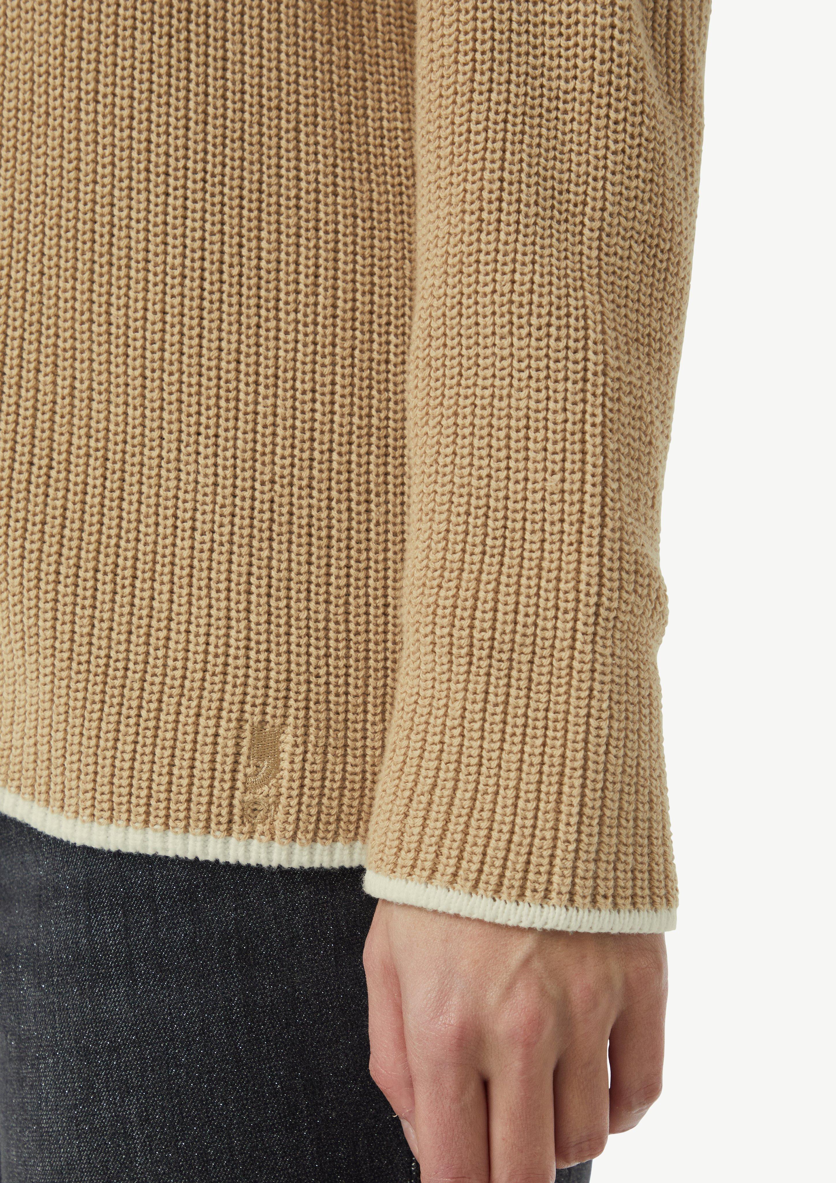 Knitted pullover in 8406 & 4242