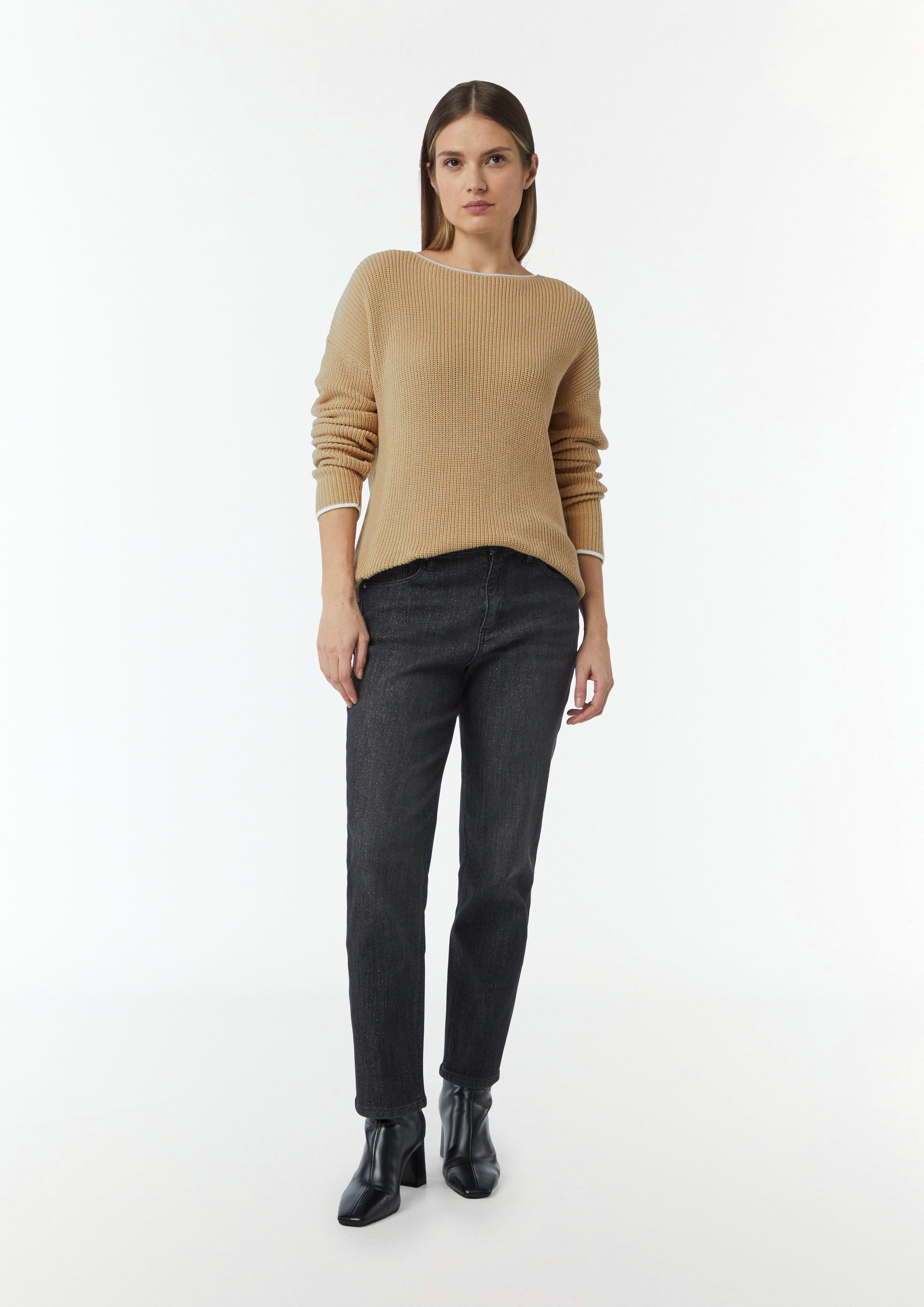 Knitted pullover in 8406 & 4242