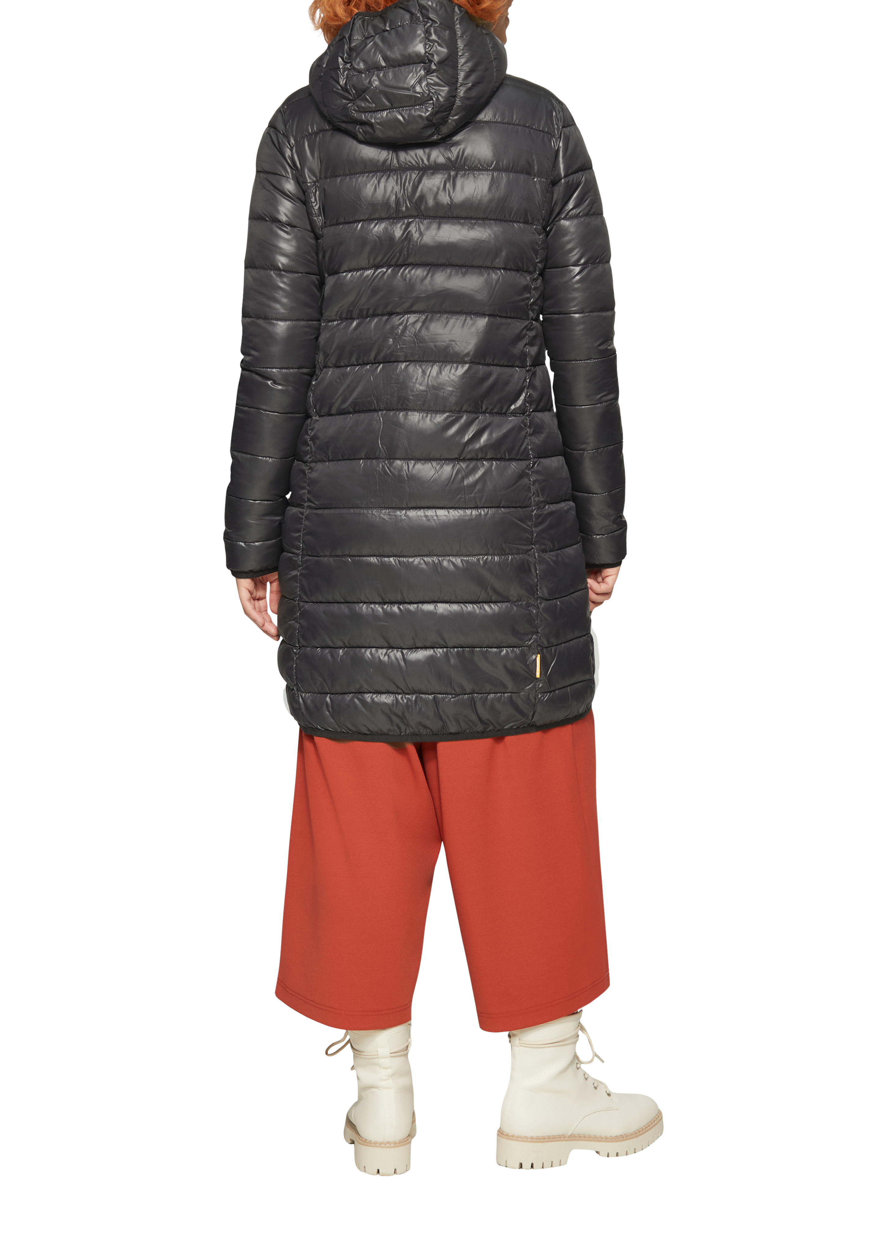 Thumbnail - Outdoor-Mantel