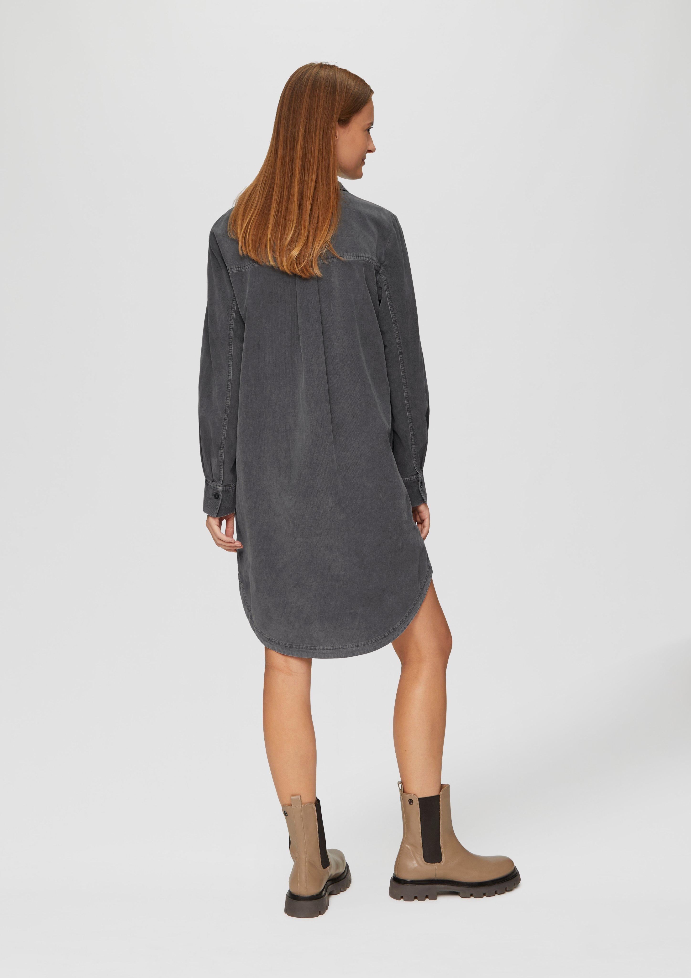 Kleid in 9826 & 2070