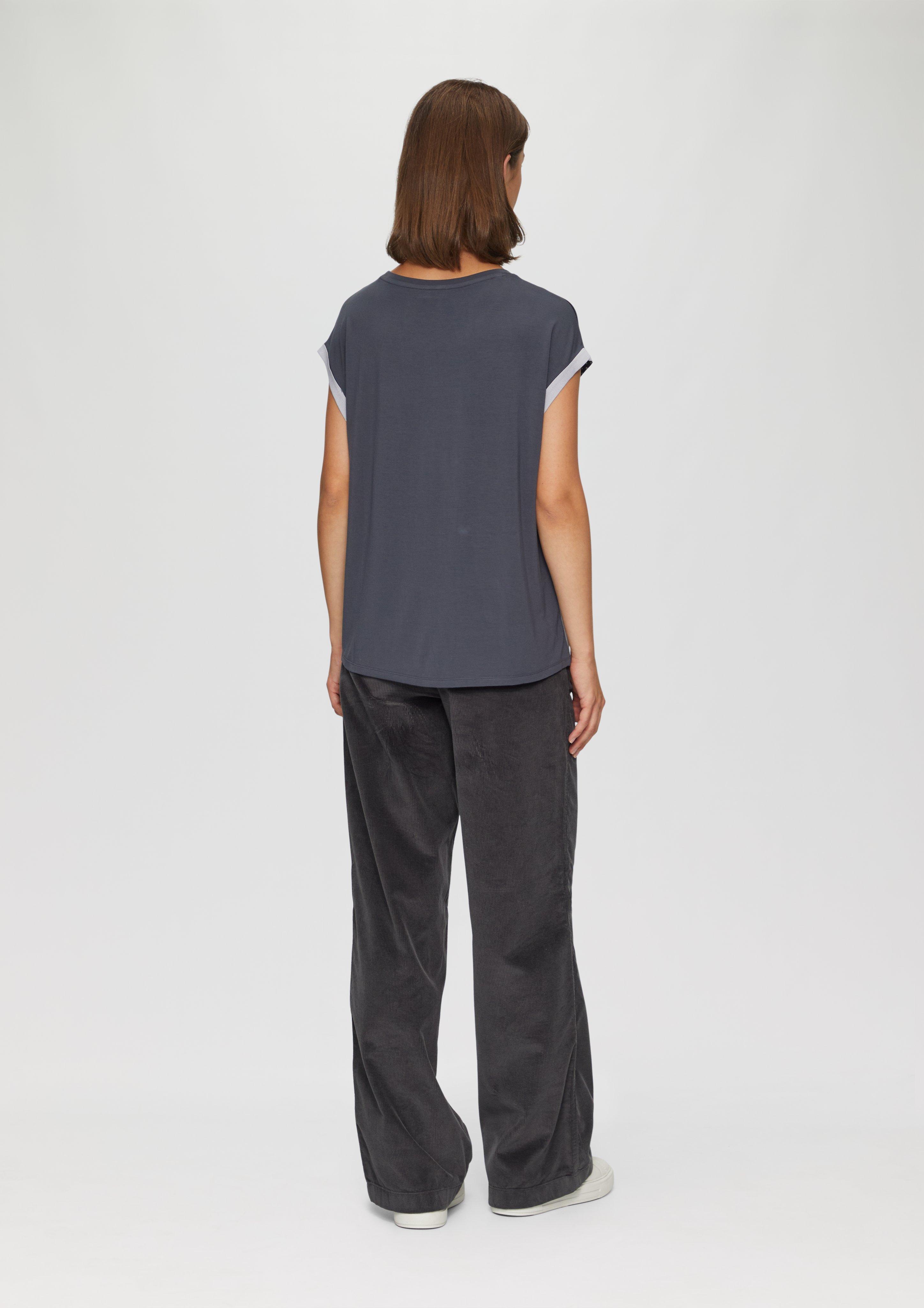 T-Shirt in 98D0 & 81D0