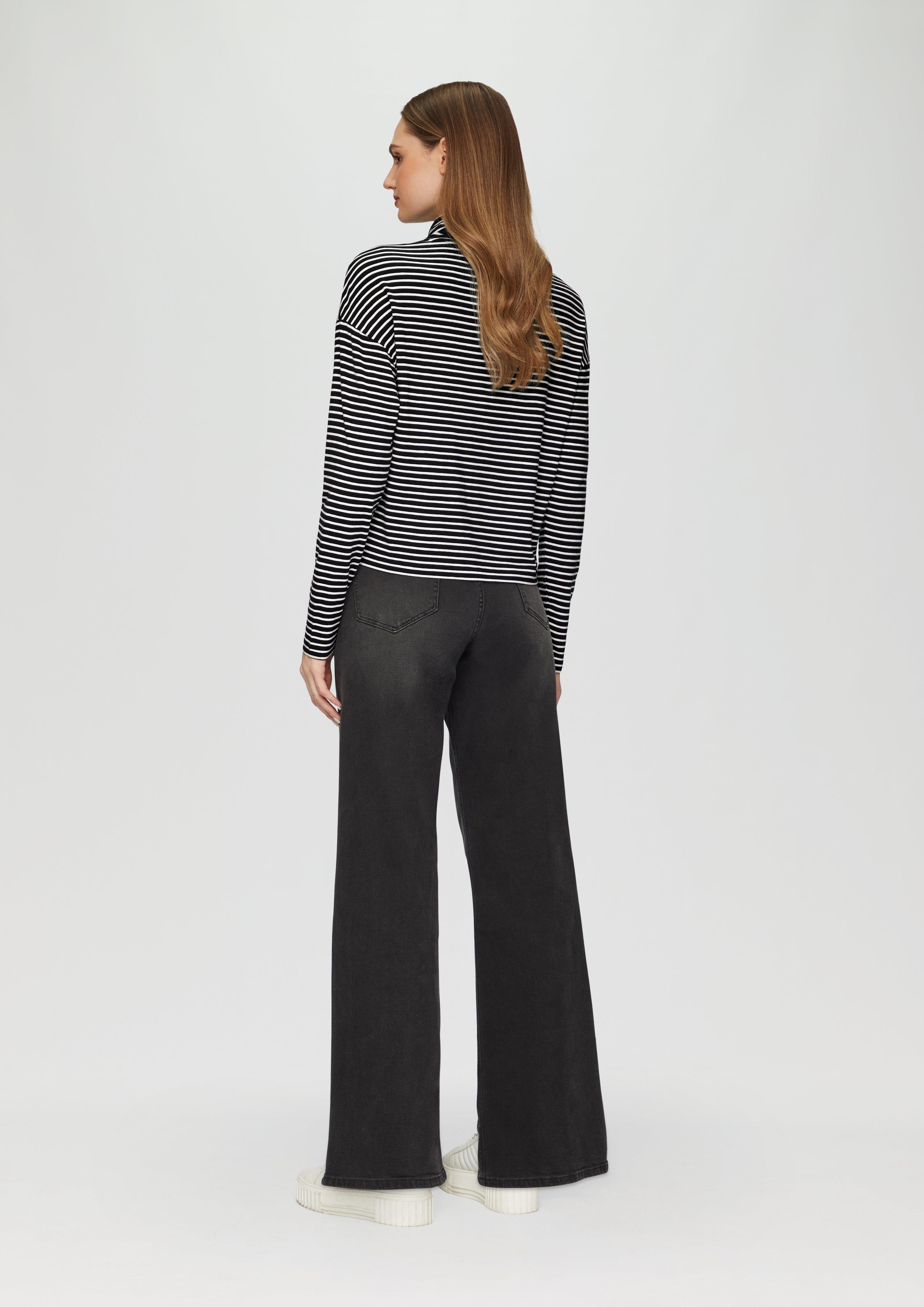 T-Shirt in 99G2, 83G2, 9999, 2070 & 33G2