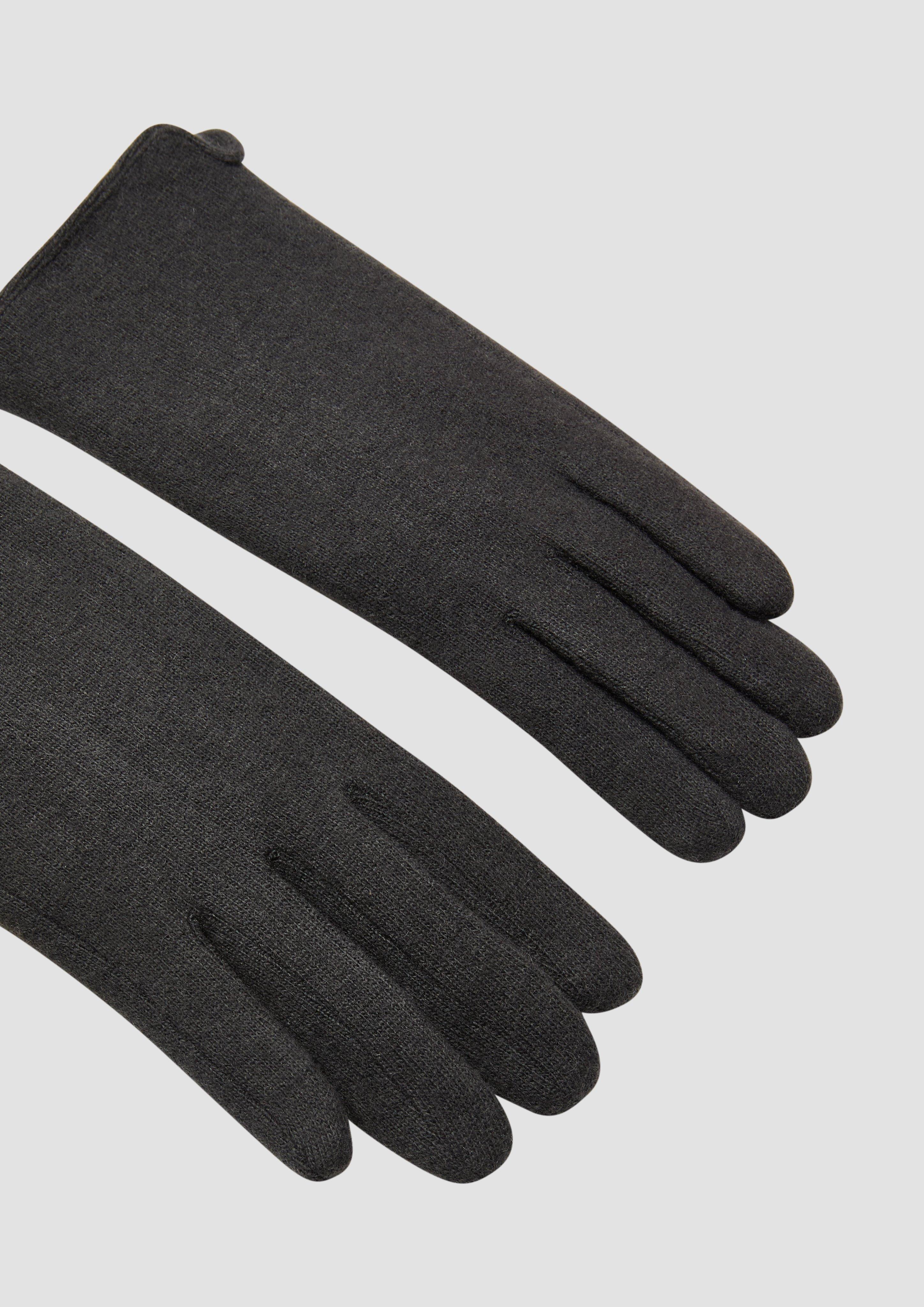 Handschuhe in 9826, 8100 & 83W8