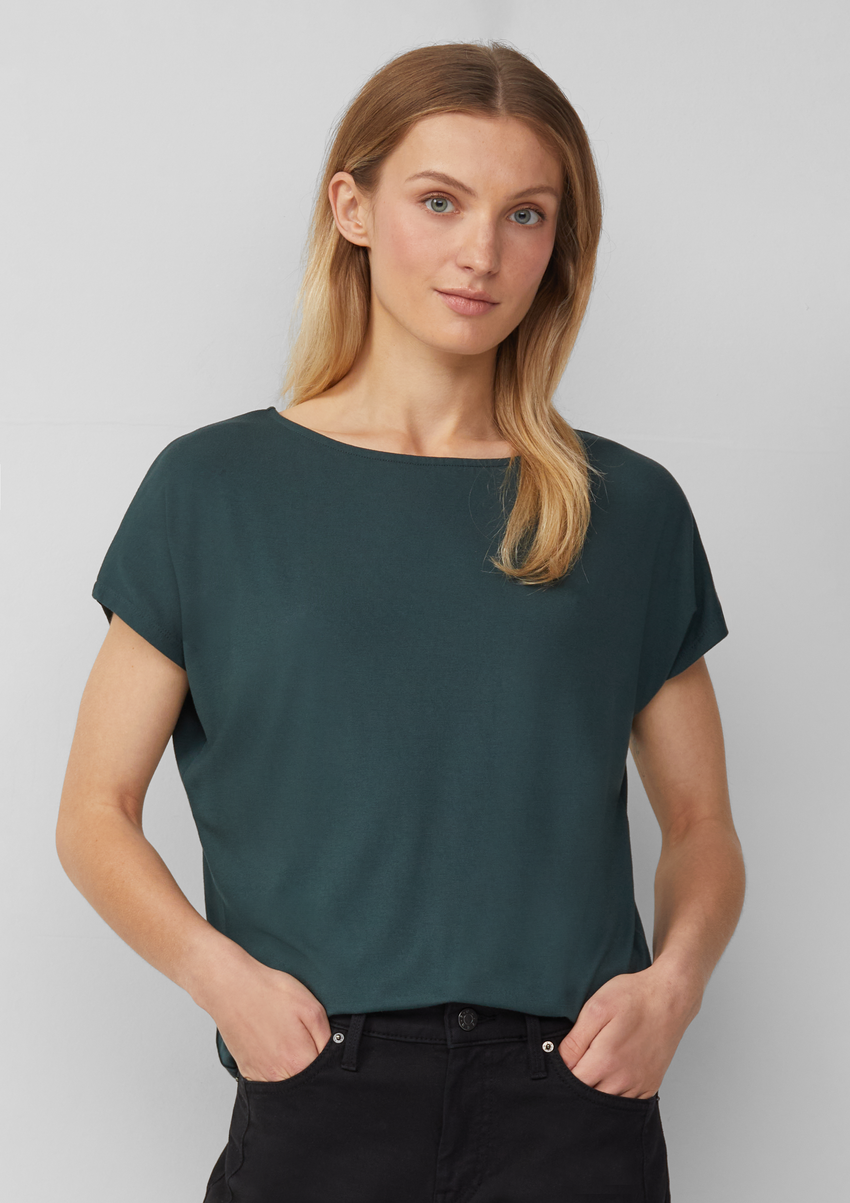 T-Shirt in 6933, 5959, 9999, 0100, 3902, 5527 & 0805