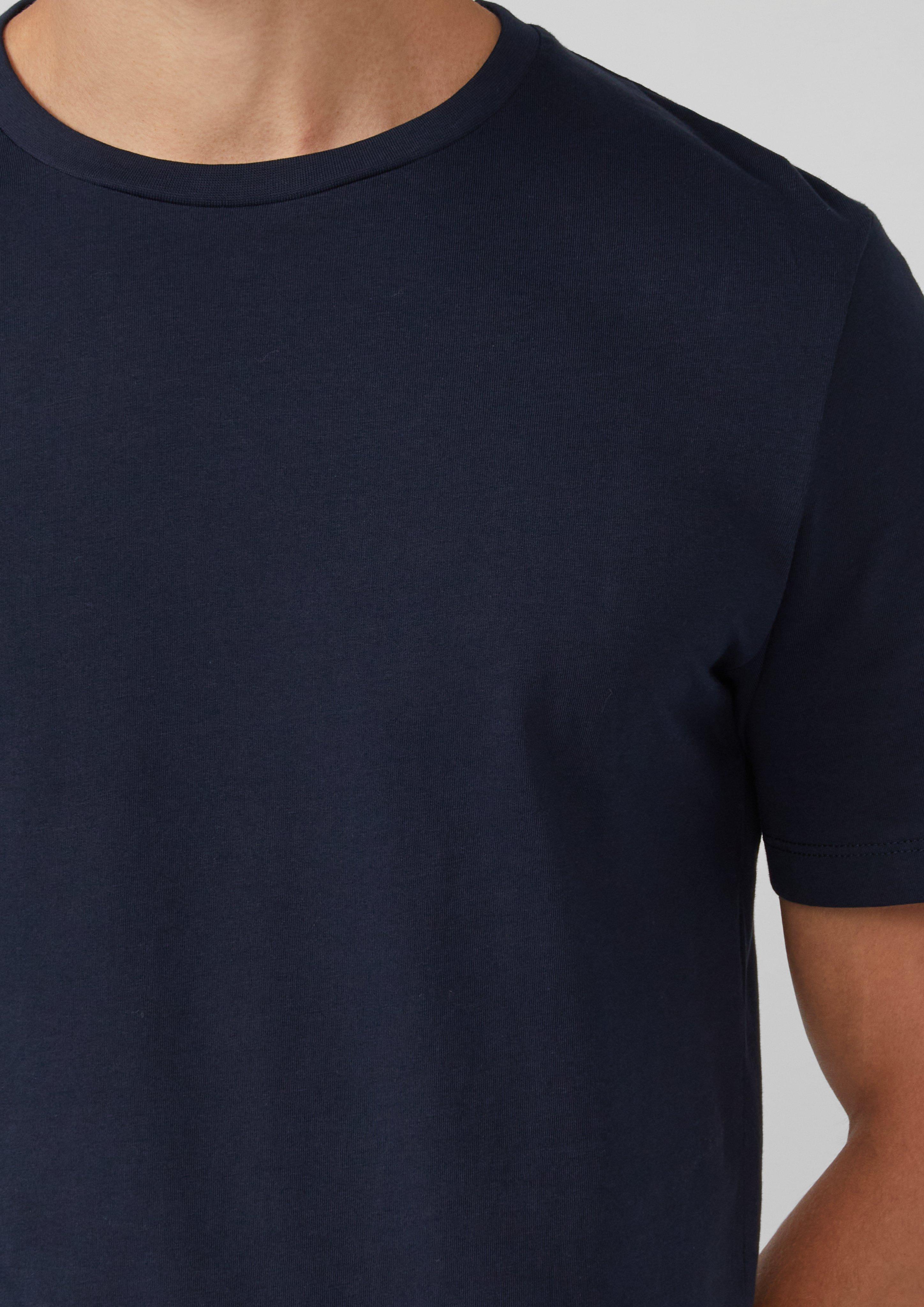 T-shirt in 5978 & 0100