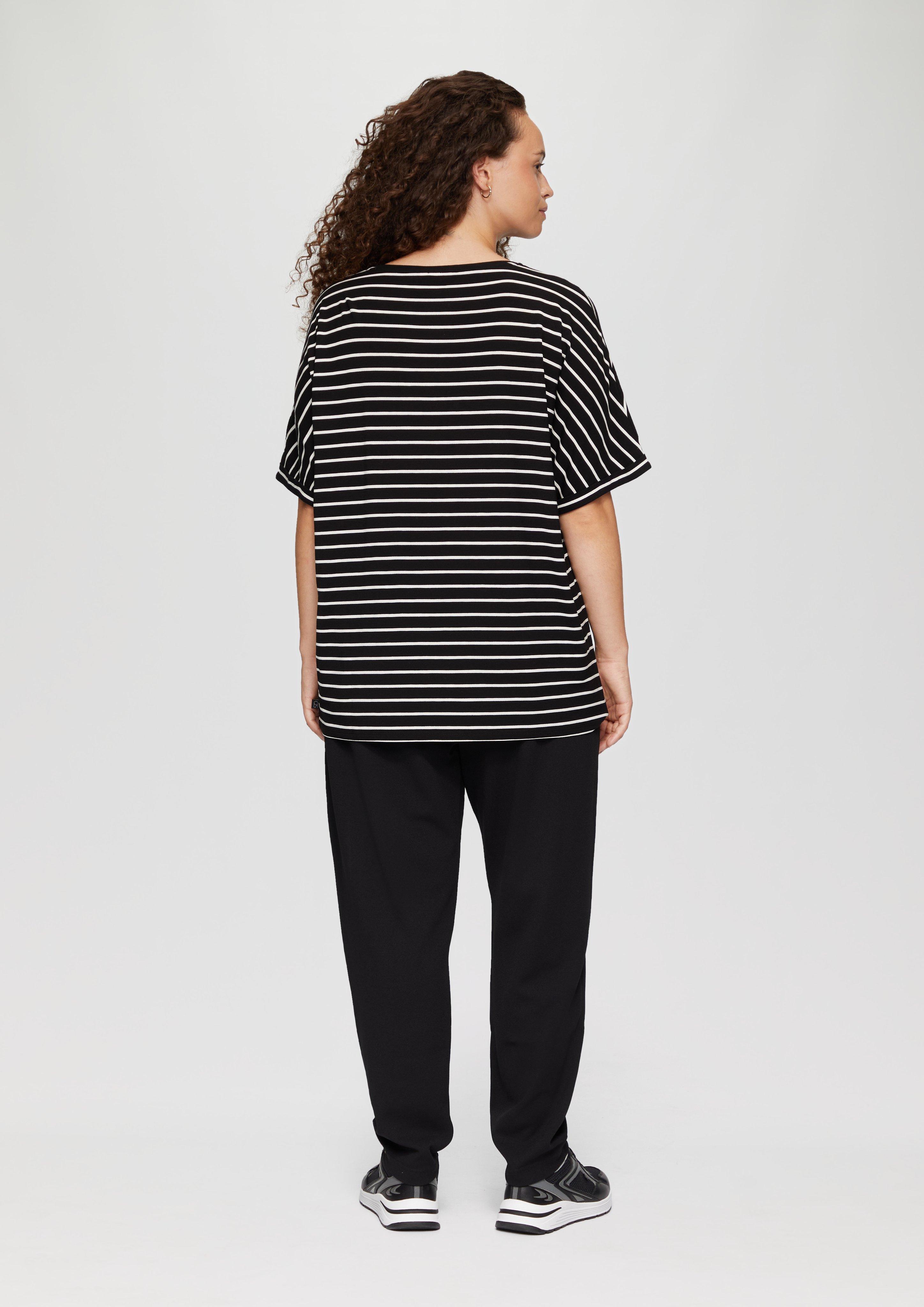 T-shirt in 99G0, 92G0, 81G0 & 02G0