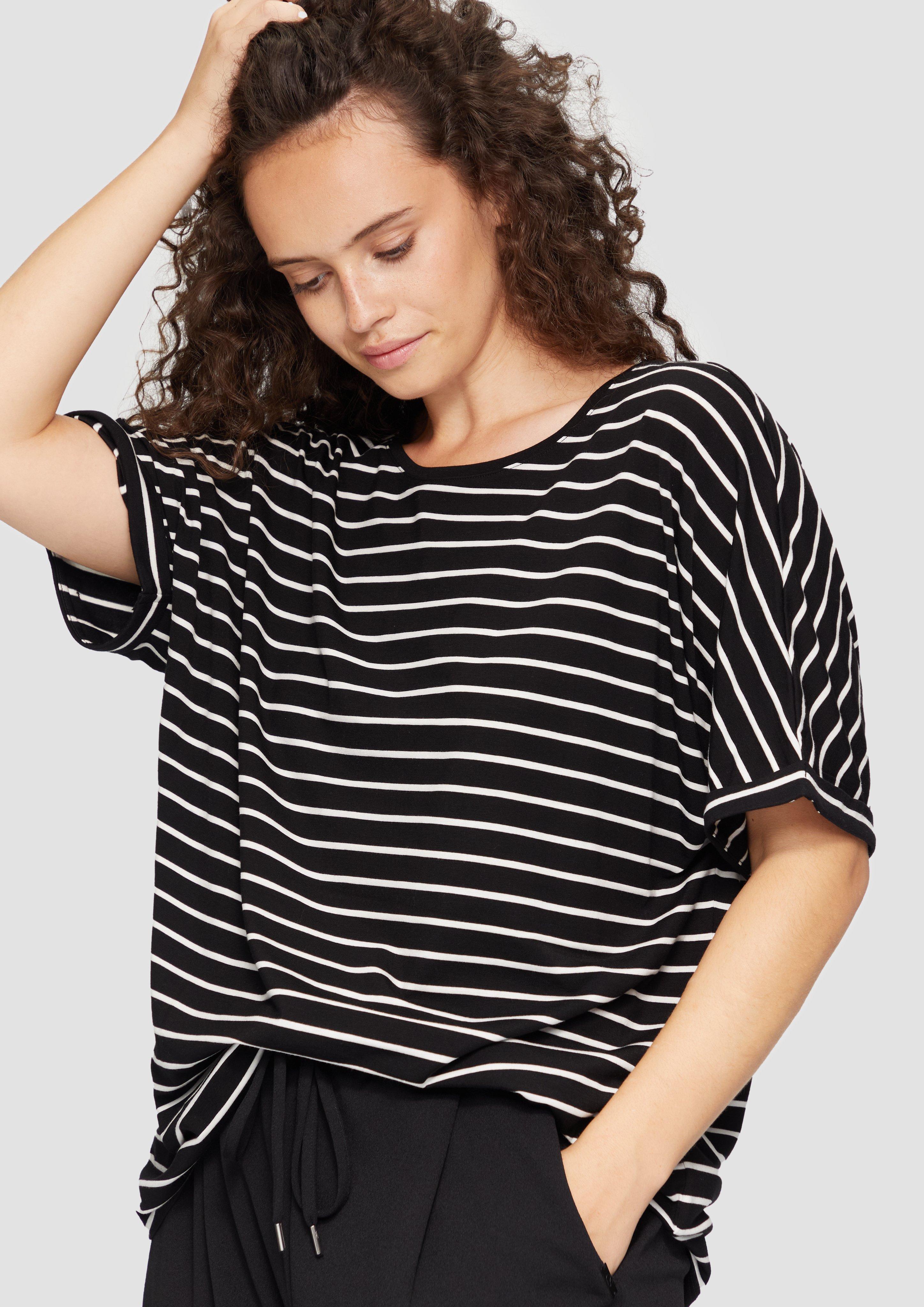 T-shirt in 99G0, 92G0, 81G0 & 02G0