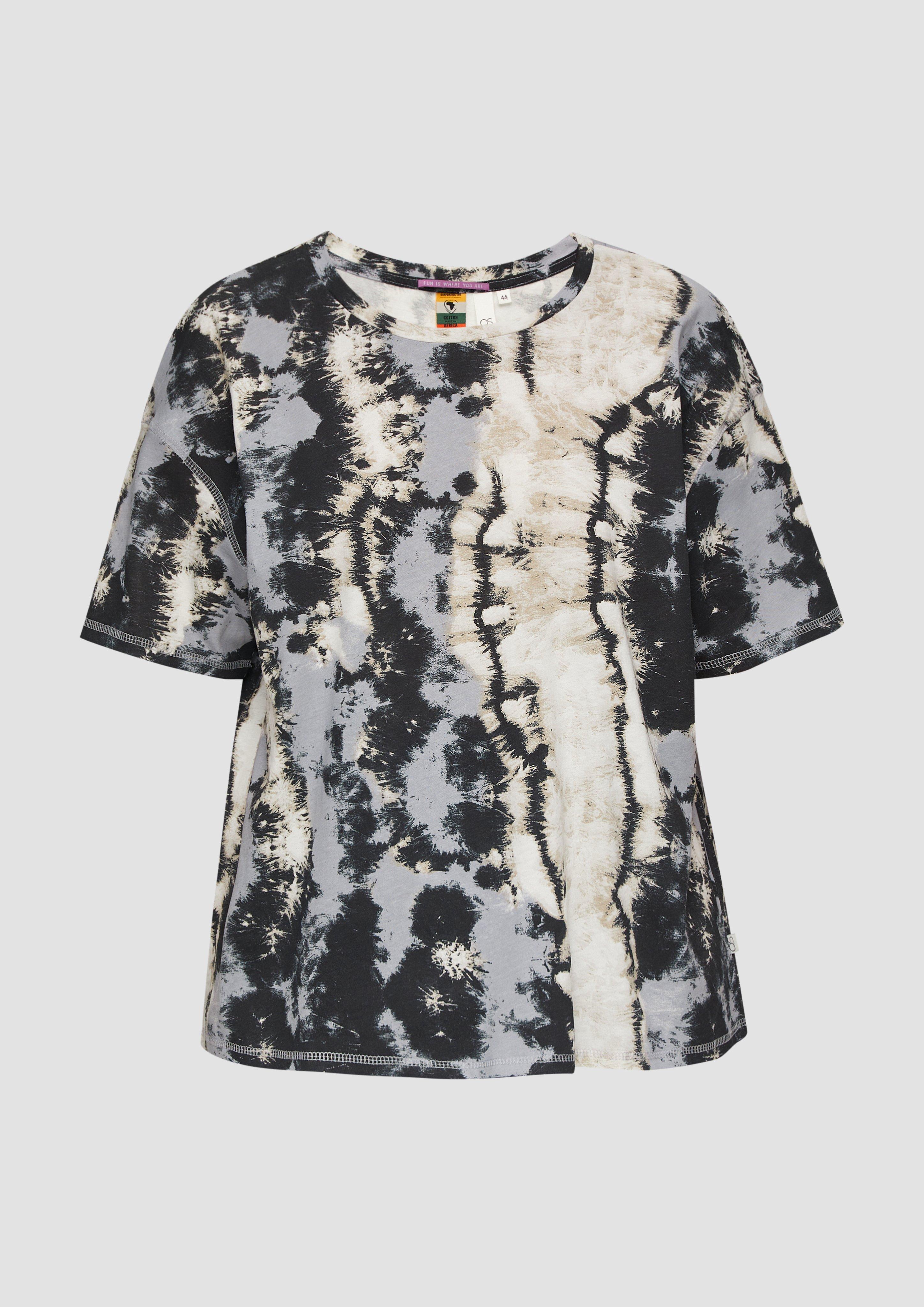 Thumbnail - QS - Kurzes Baumwoll-T-Shirt im Loose Fit mit All-over-Print, Damen, grau