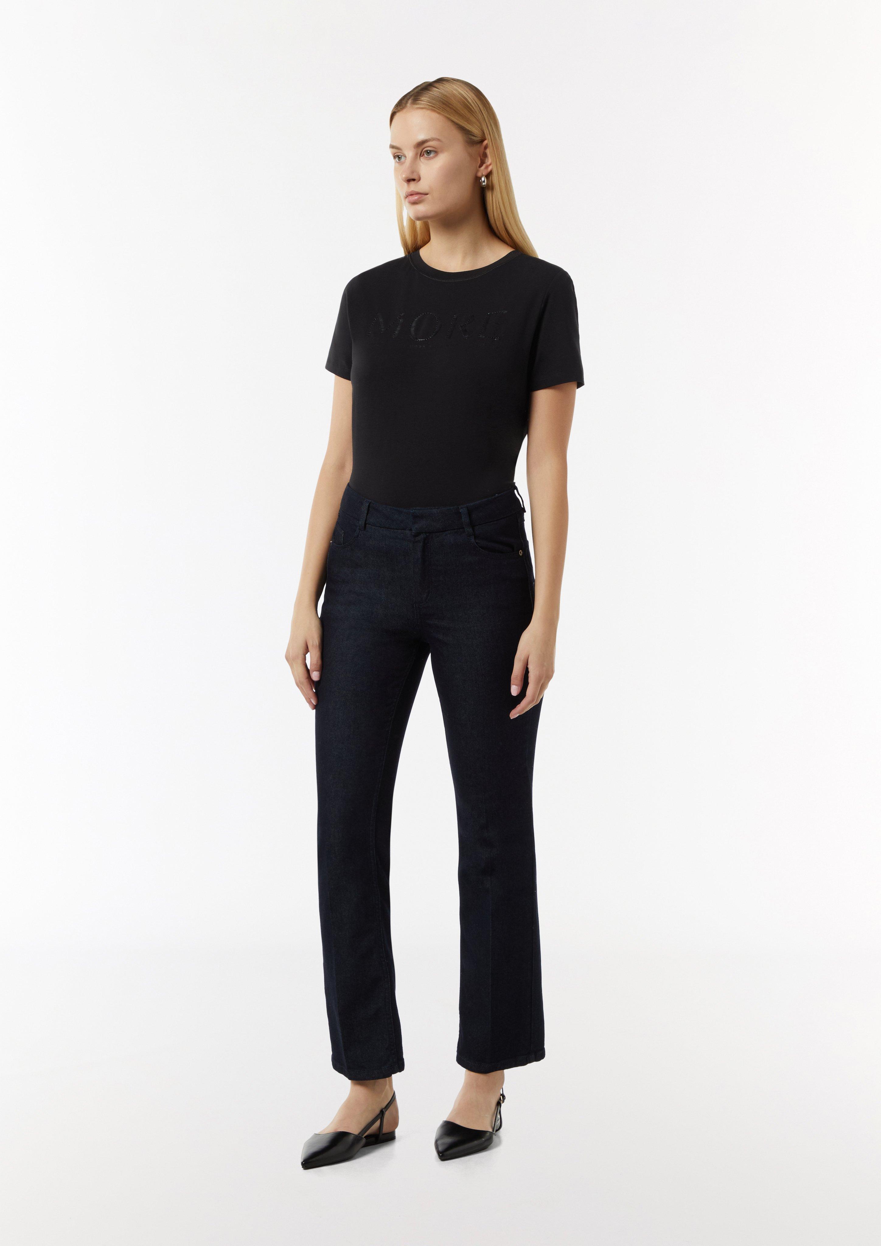 T-Shirt in 99E6 & 01E4