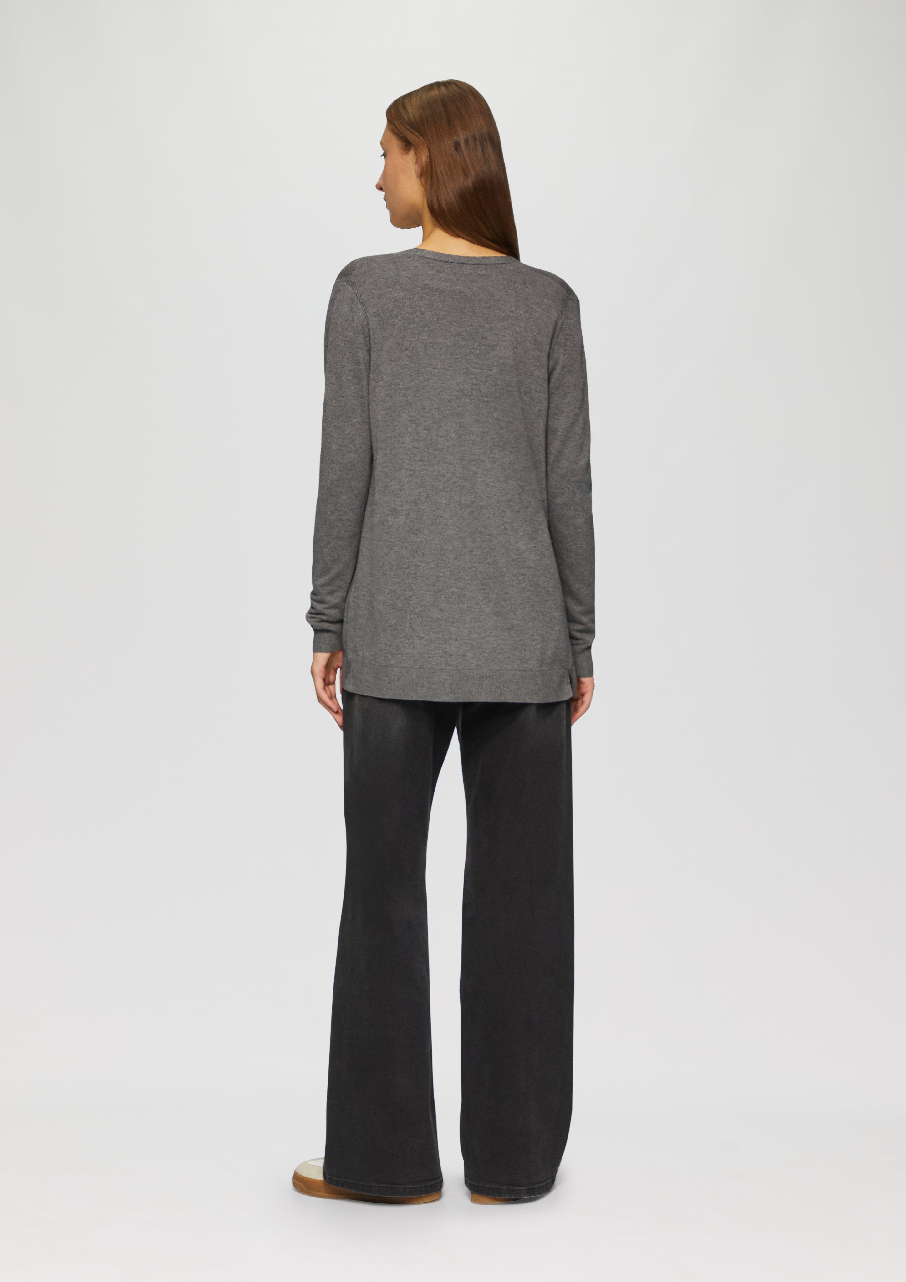 Cardigan in 9730, 7774, 5959, 82W7, 9999, 4703, 4101, 5513 & 81W1