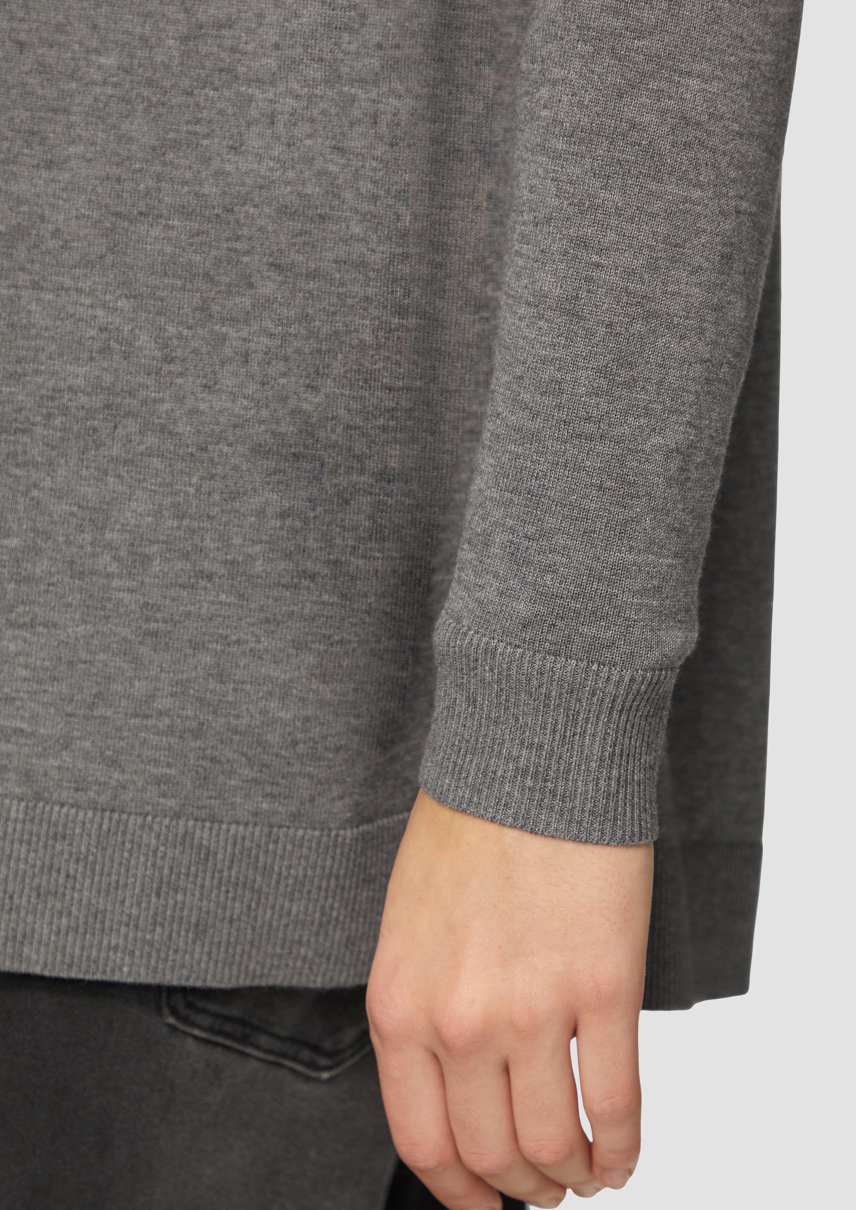 Cardigan in 9730, 7774, 5959, 82W7, 9999, 4703, 4101, 5513 & 81W1