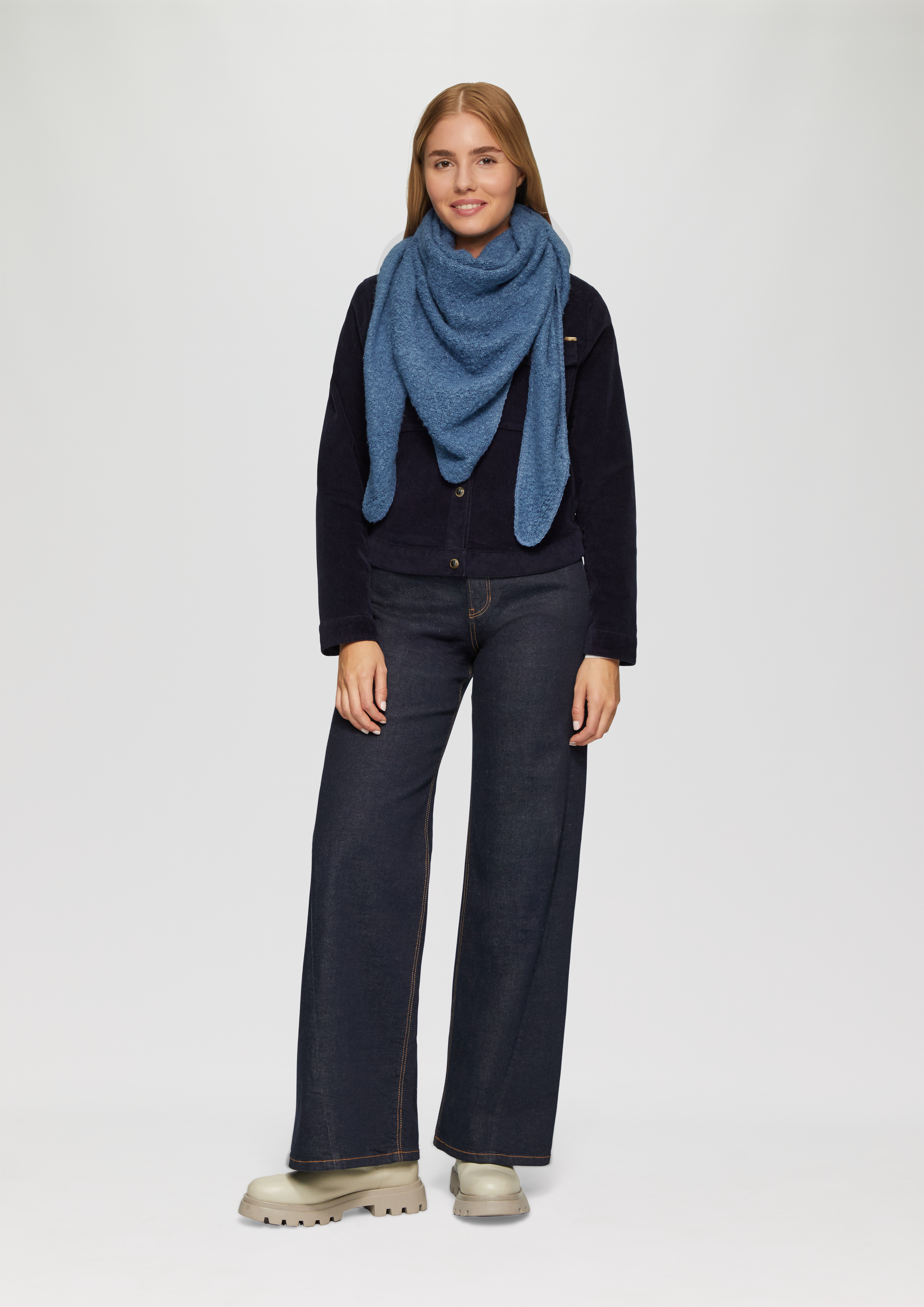 Tuch in 5472, 4703, 83W3 & 9999